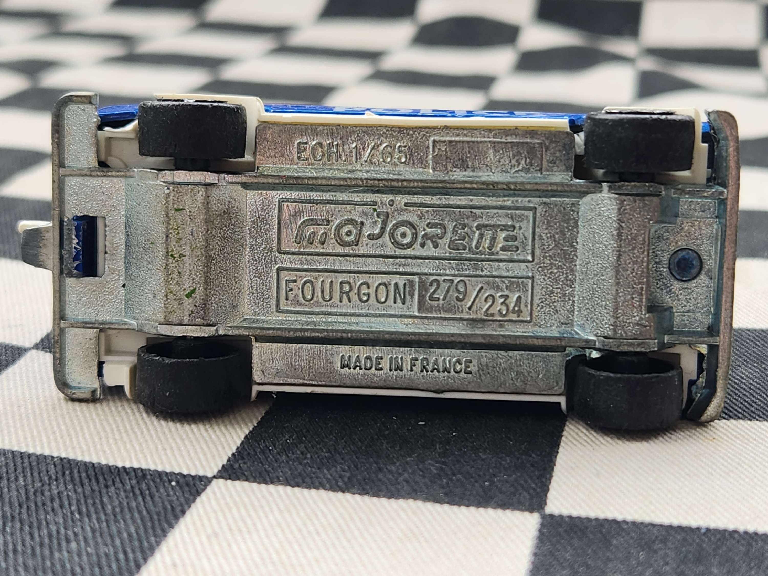 Majorette Loose Fourgon Police Van