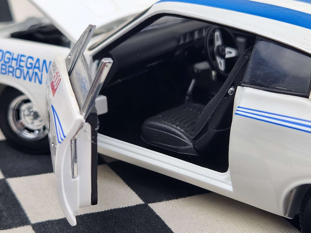 Trax 1/24 Superscale Valiant R/T E38 Charger Bathurst 1971 Leo Geoghegan
