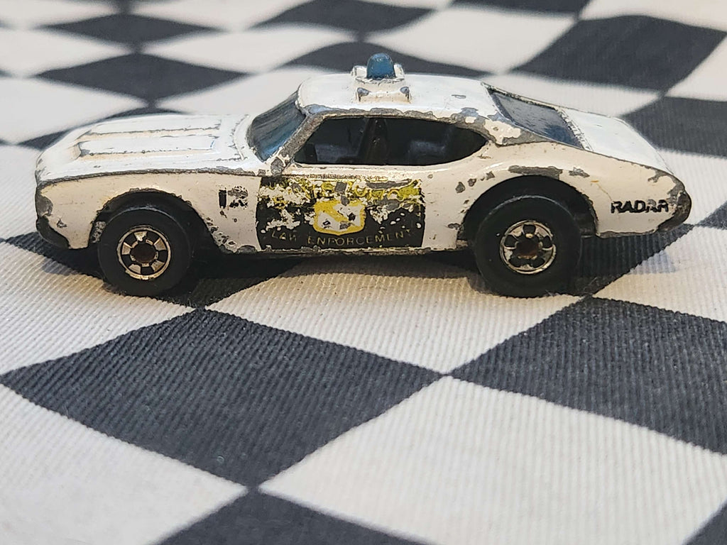 Vintage Loose Hot Wheels Blackwall Olds 442 Police Car