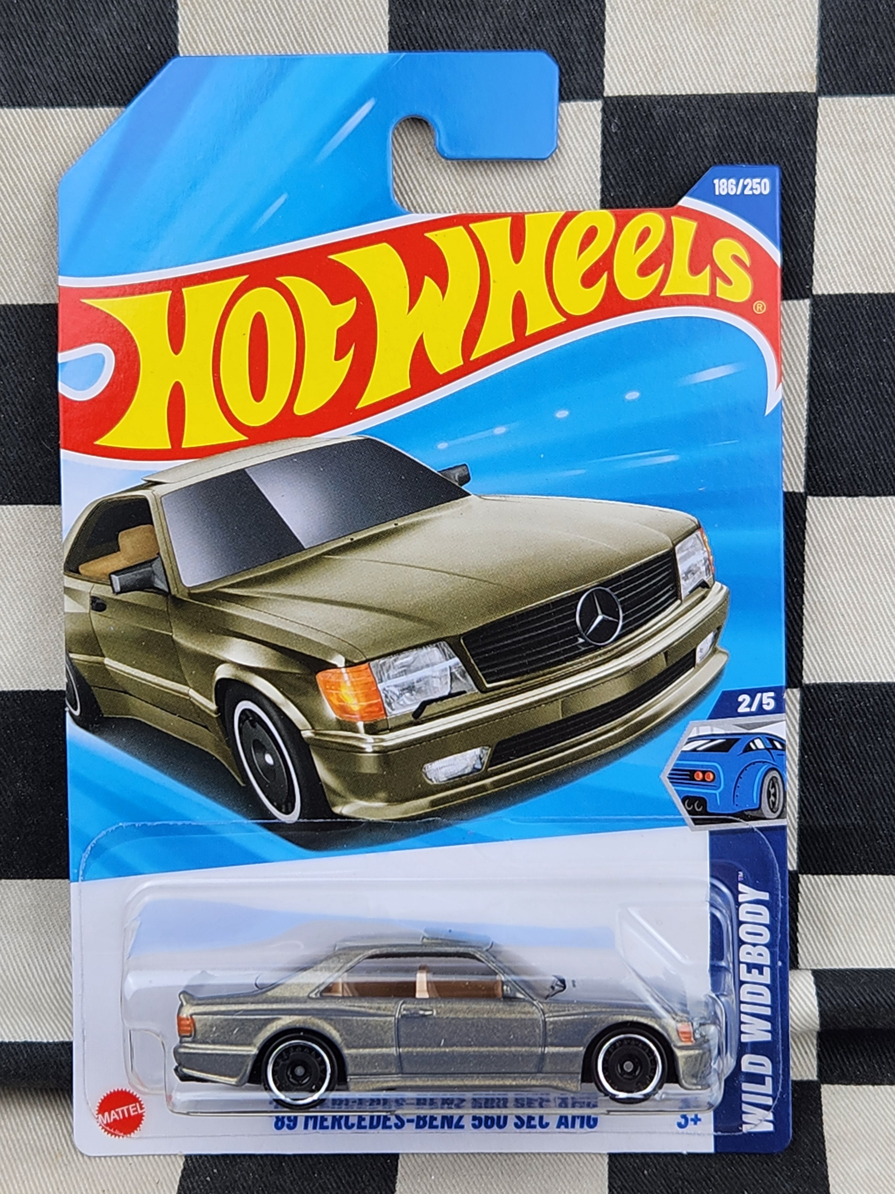 Hot Wheels 2025 Wild Widebody 89 Mercedes Benz 560 SEC AMG Silver