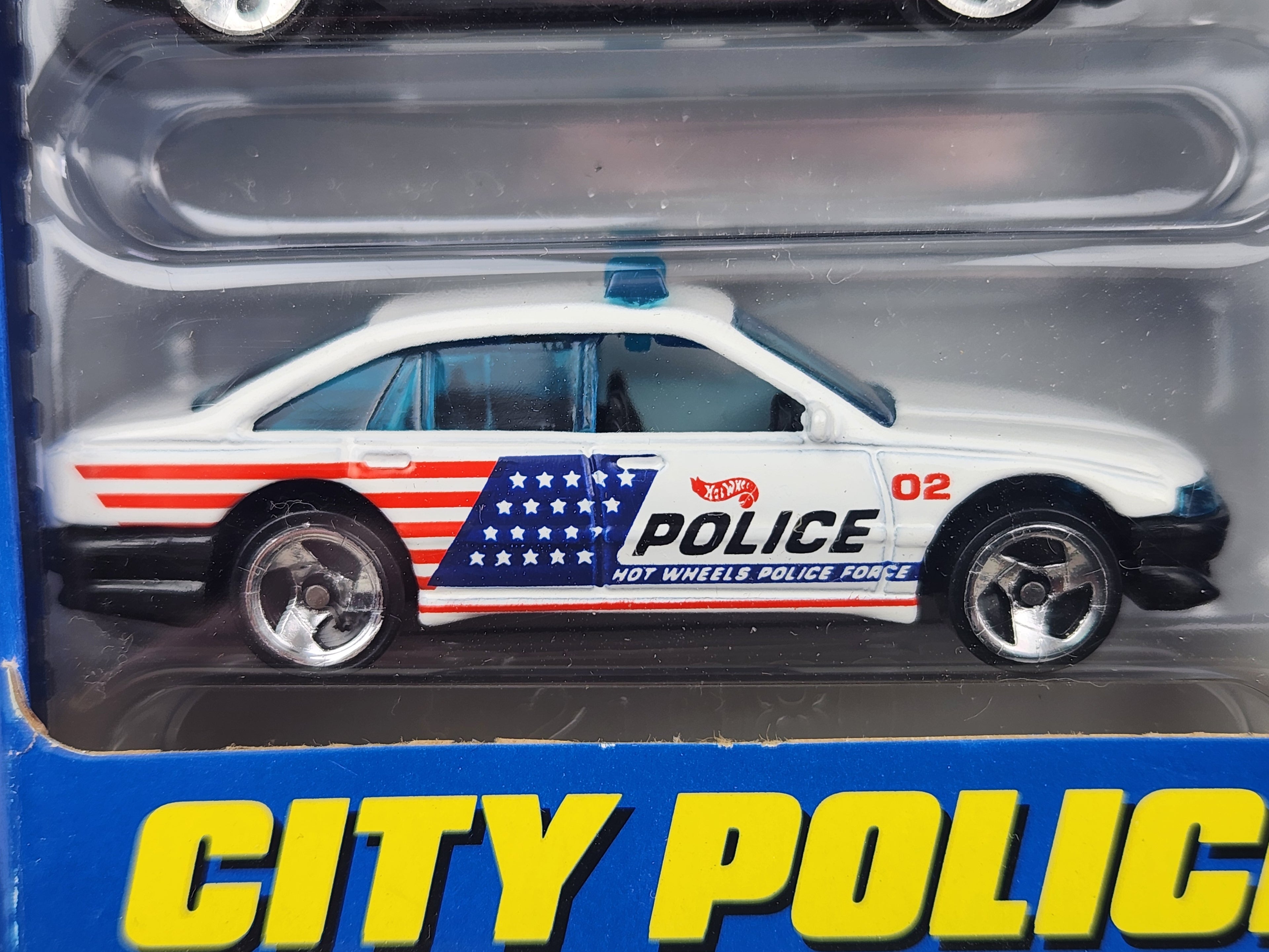 Hot Wheels 2001 City Police 5 Pack Exclusive Cars Holden VN VP Commodore
