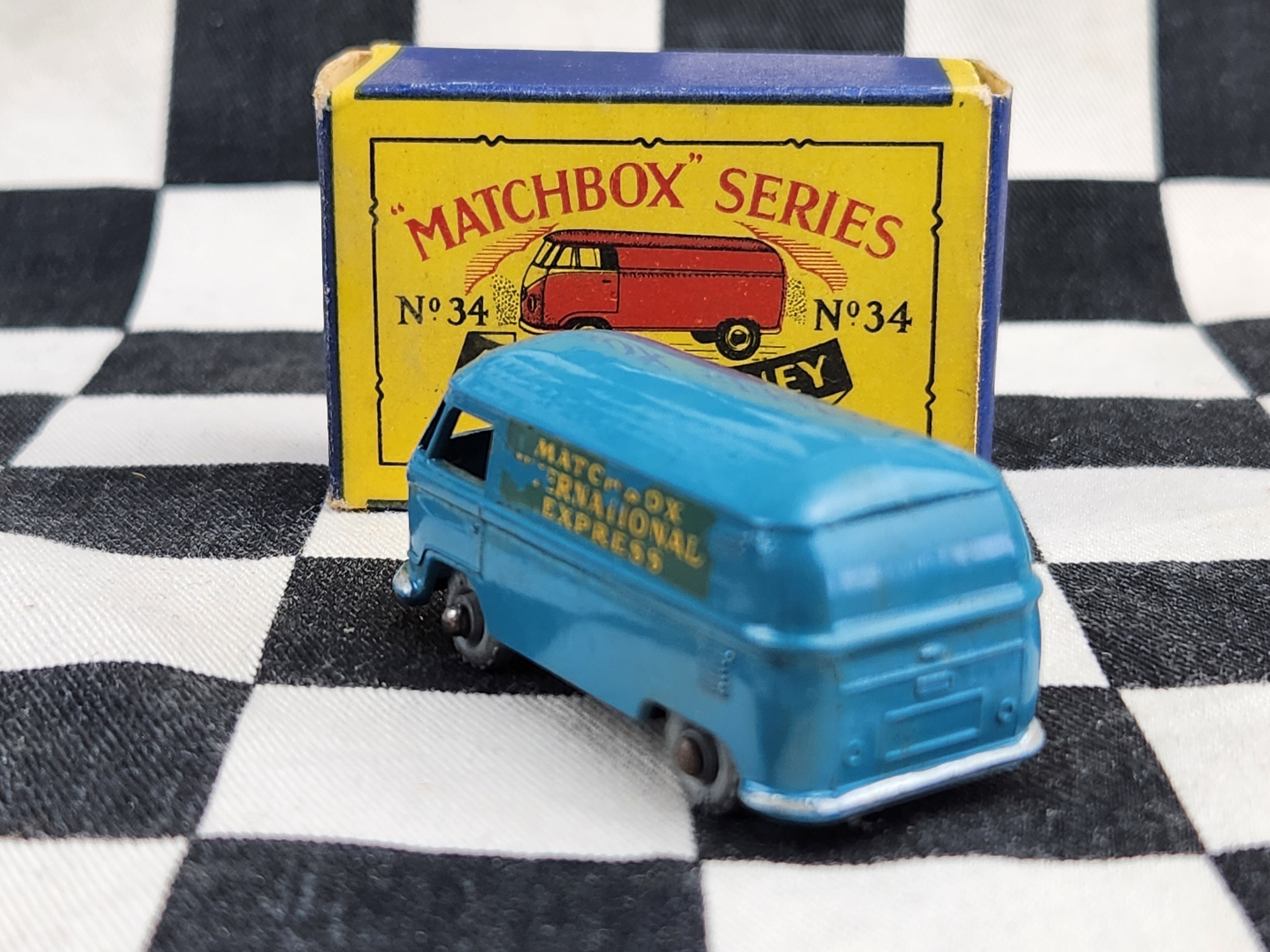 Matchbox Lesney Moko No34 Volkswagen Kombi Van in Original Box