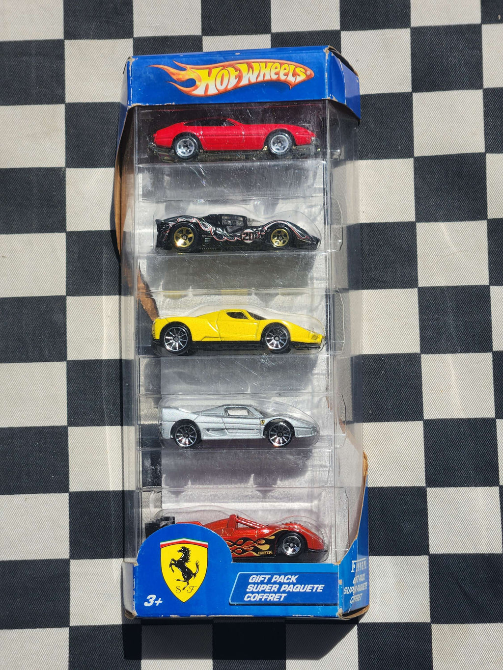 Hot Wheels 2005 Ferrari 5 Pack Exclusive Cars