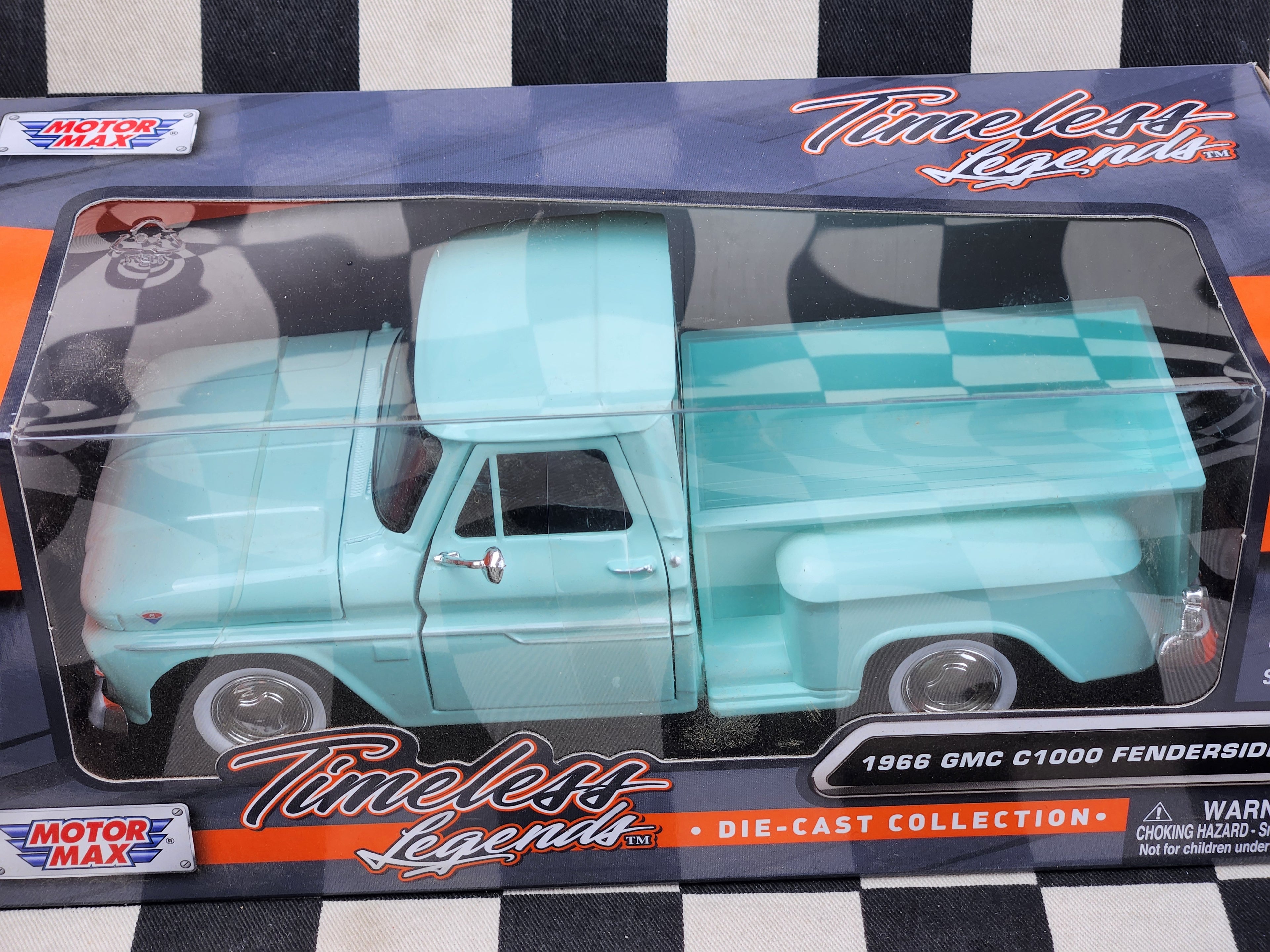 Motor Max 1/24 Timeless Legends 1966 GMC C1000 Fenderside