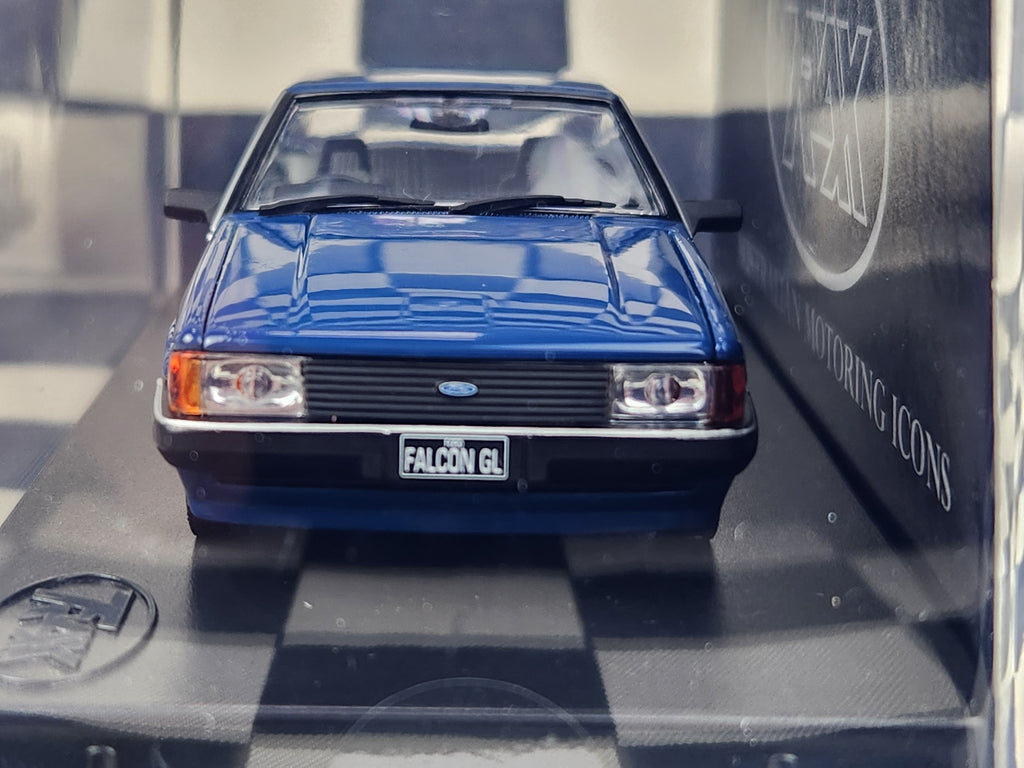 Trax 1:43 Ford XD Falcon Sedan Oxford Blue TR84B