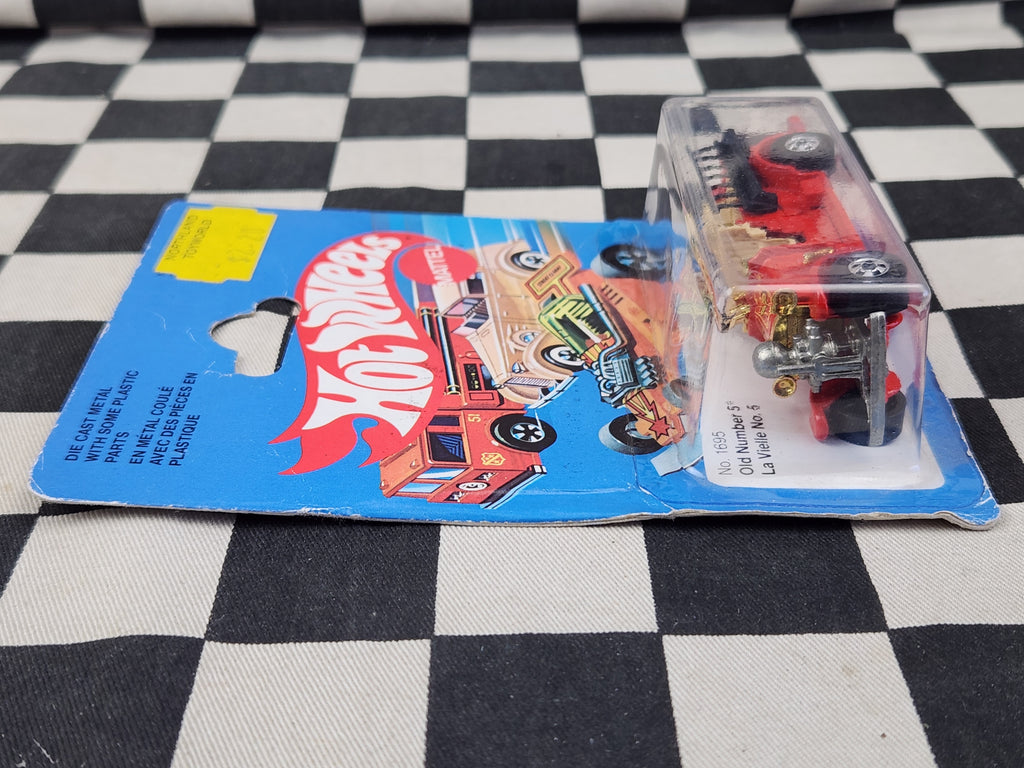 Vintage 1983 Hot Wheels Black Wall Old No 5 Fire Engine