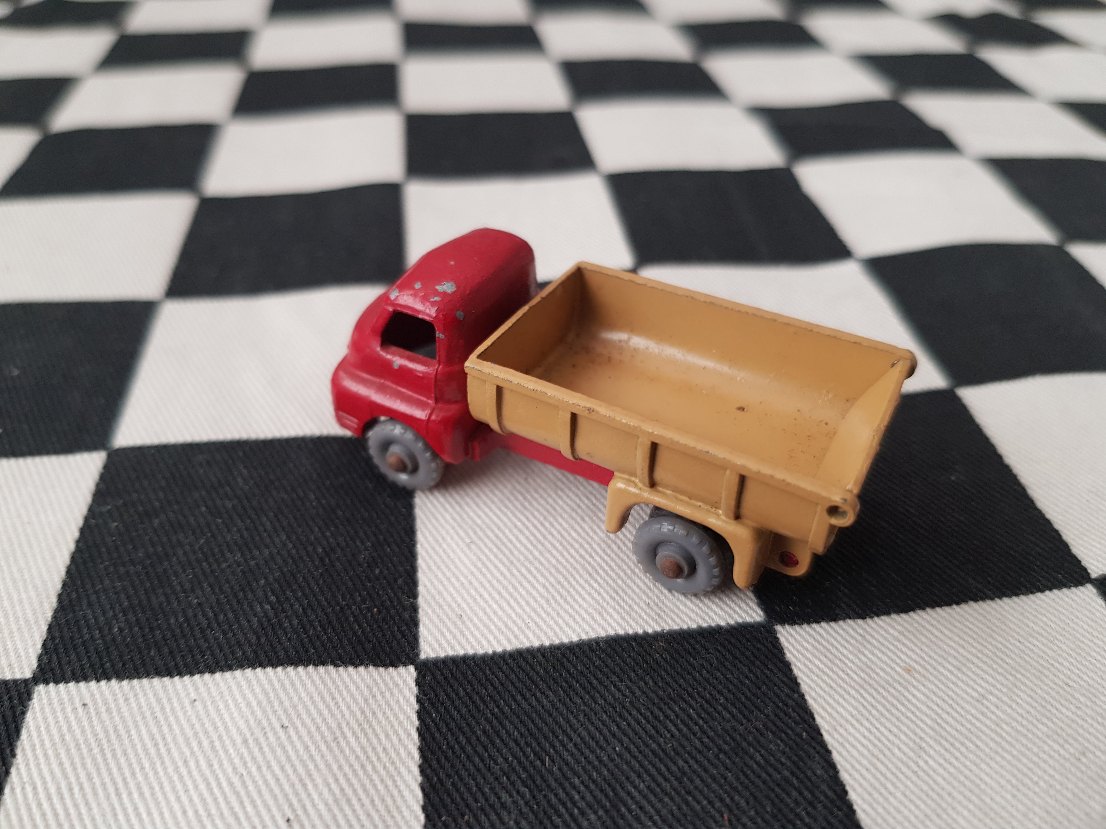 Lesney Bedford 7 Ton Tipper Nice!