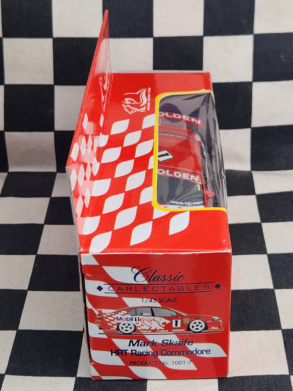 Classic Carlectables 1:43 Holden Racing Team Commodore #1 Skaife
