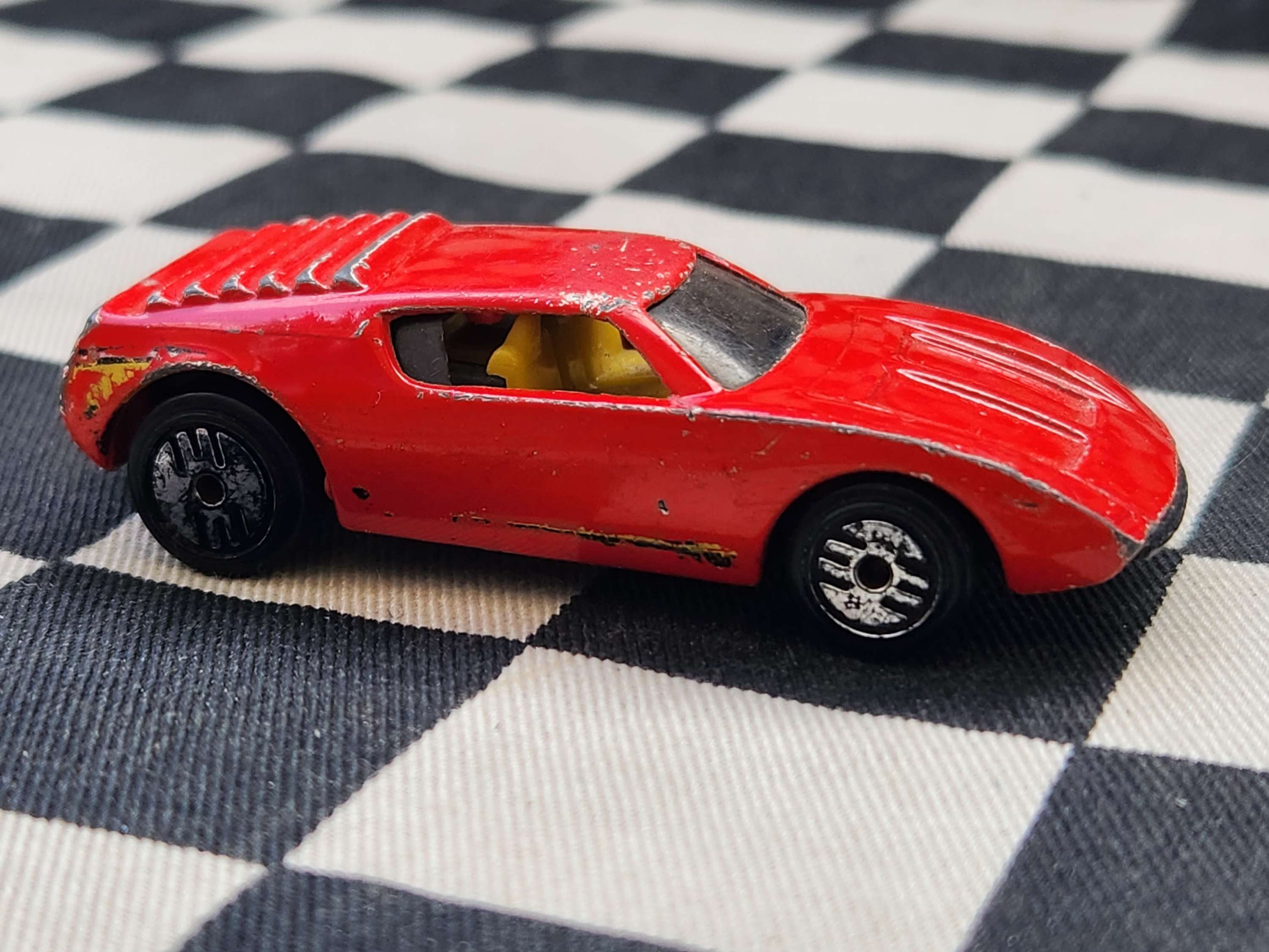 Vintage Loose Hot Wheels Ferrari Champion Bell 8