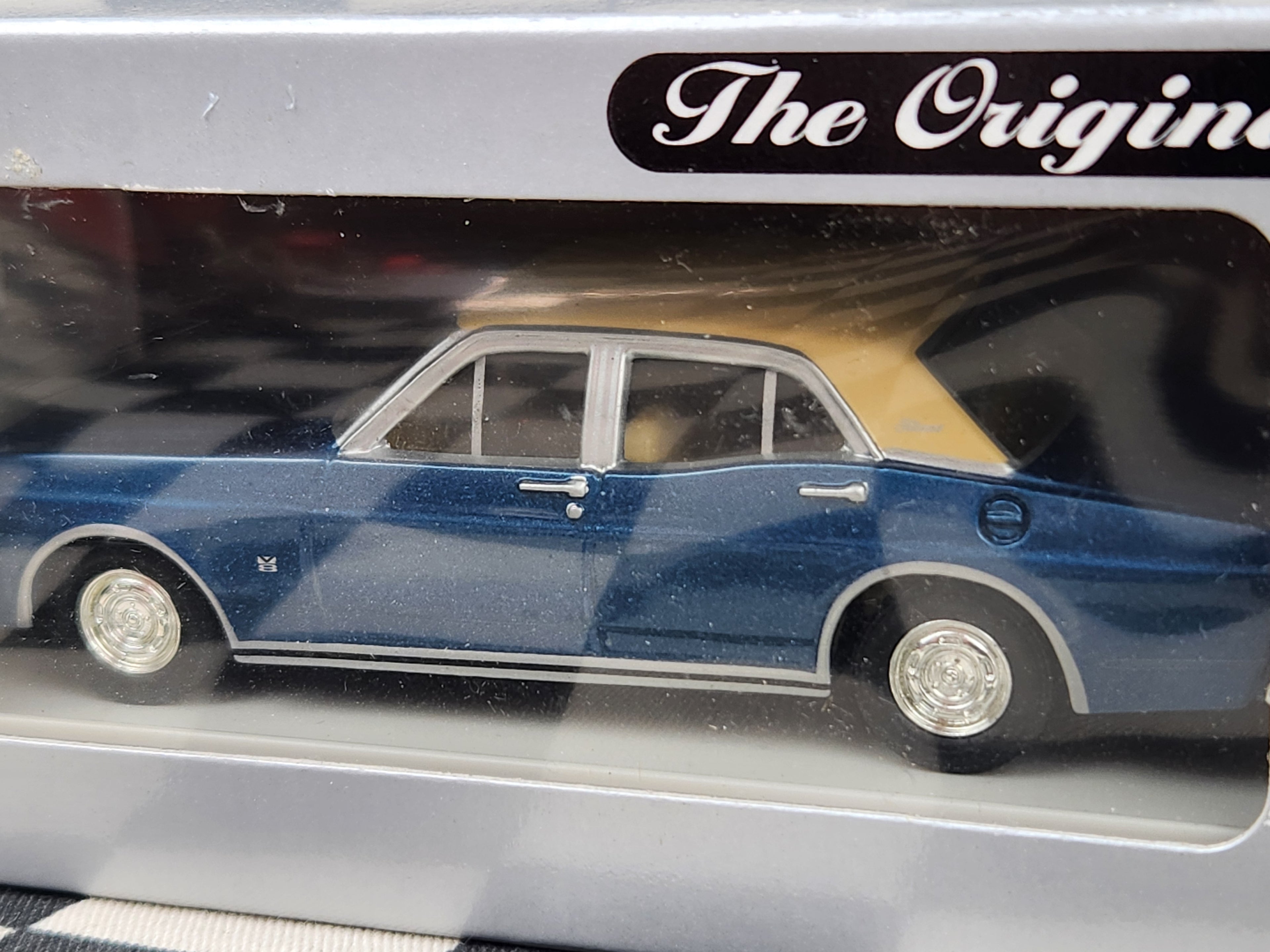 Trax 1:43 Ford XT Fairmont Sedan TR24E