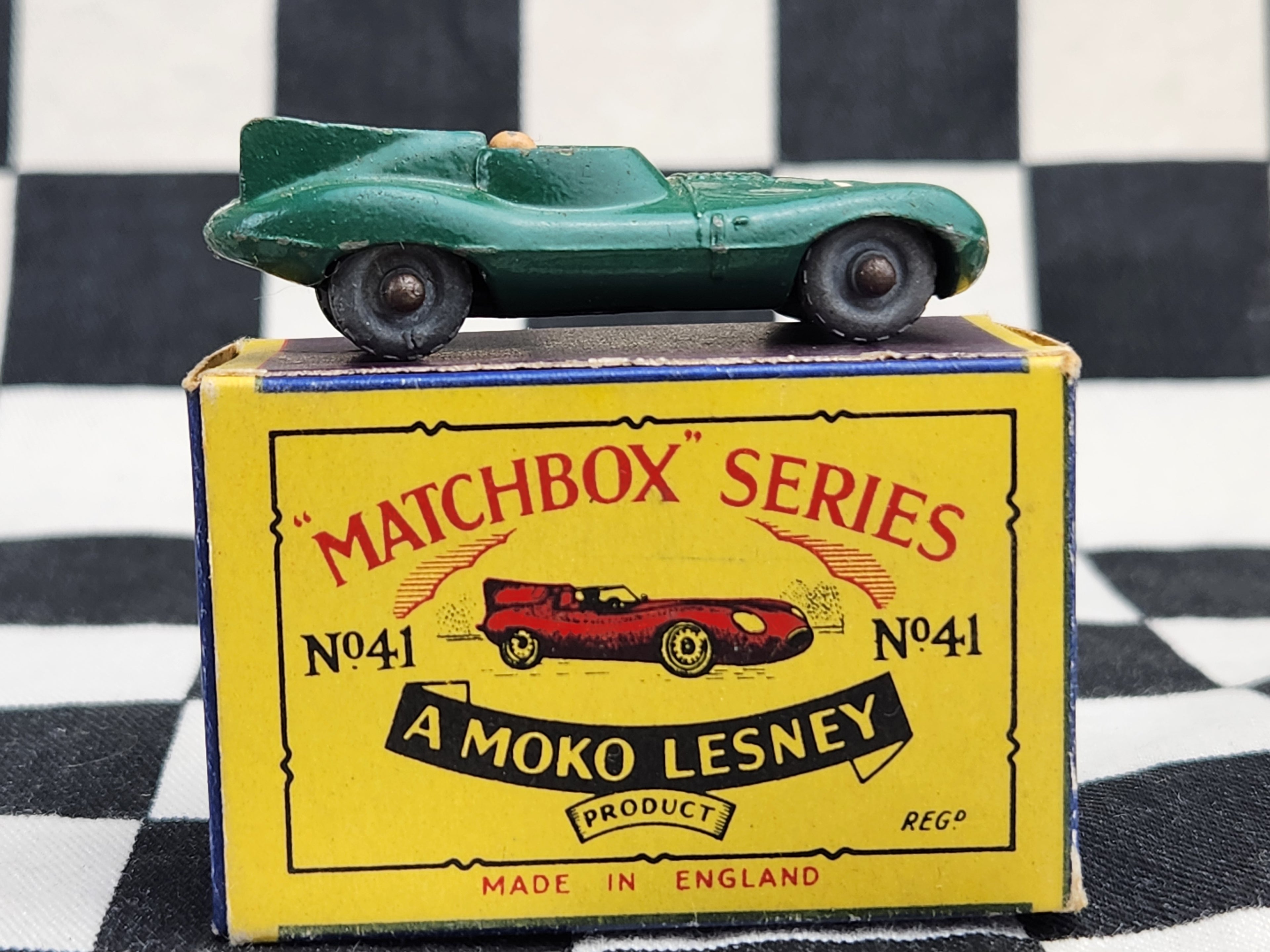 Matchbox Lesney Moko No41 Jaguar D Type in Original Box