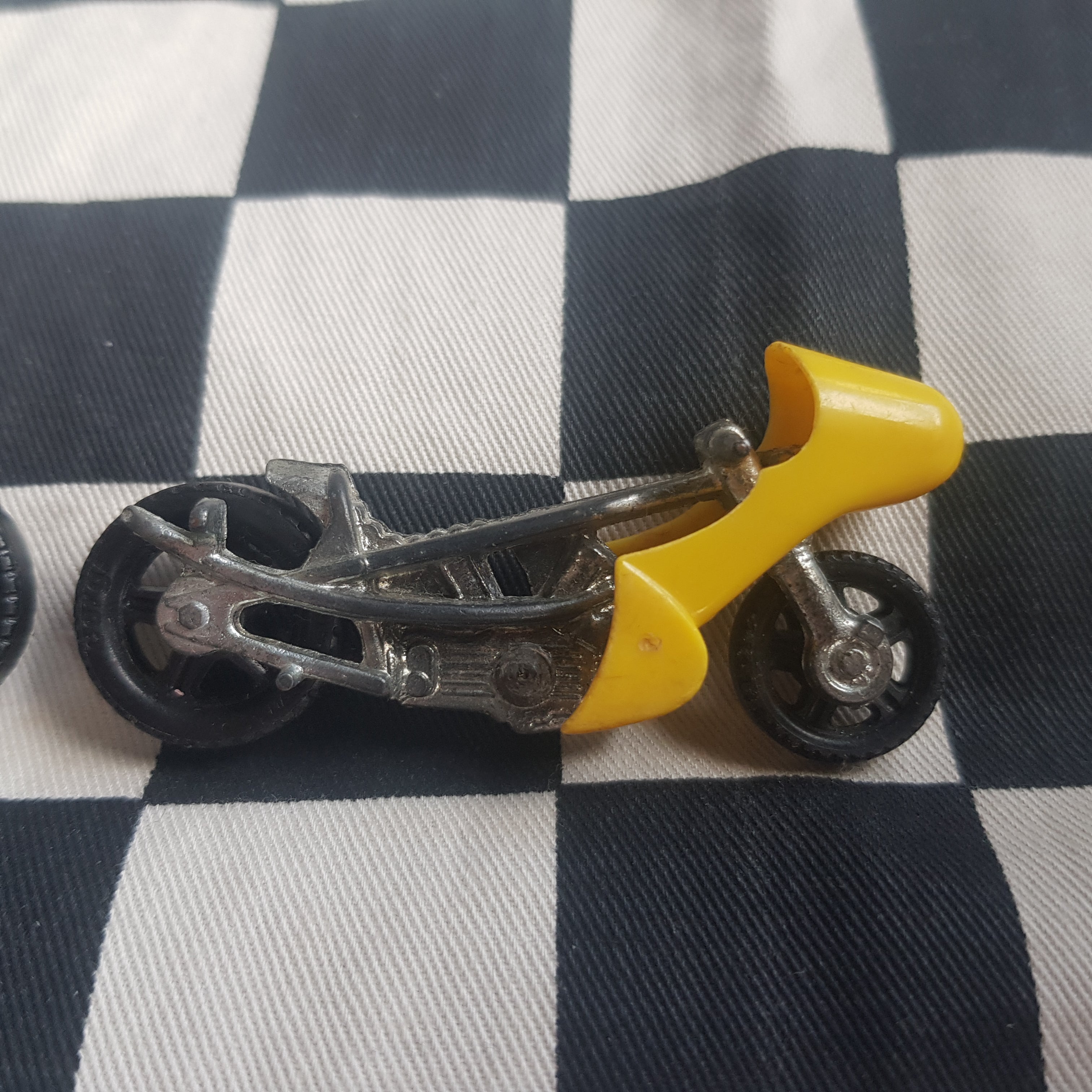Vintage Loose Corgi Motorcycles Choice of Yellow & Black