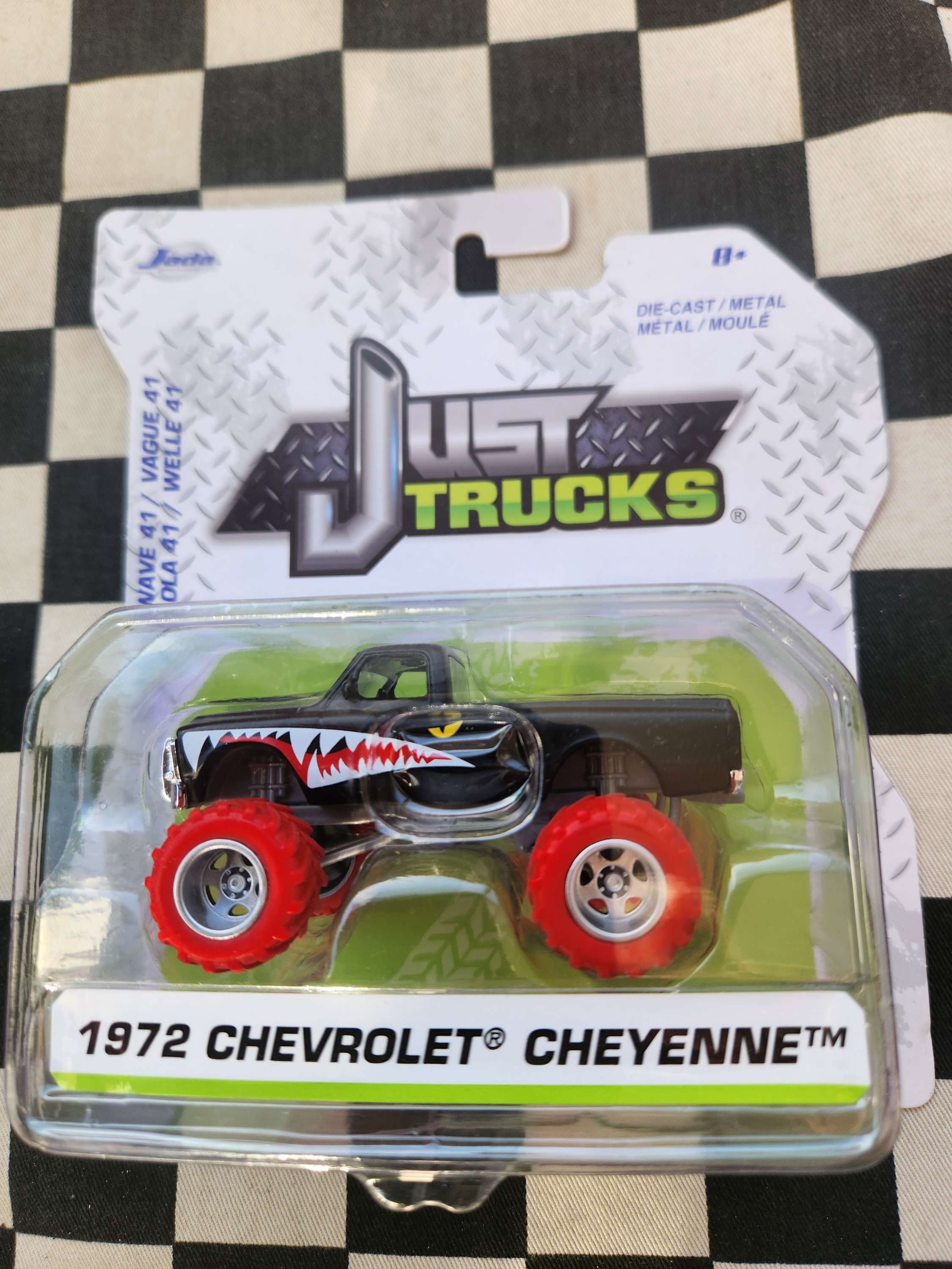 Jada Just Trucks CHASE Red Tyre 1972 Chevrolet Cheyenne