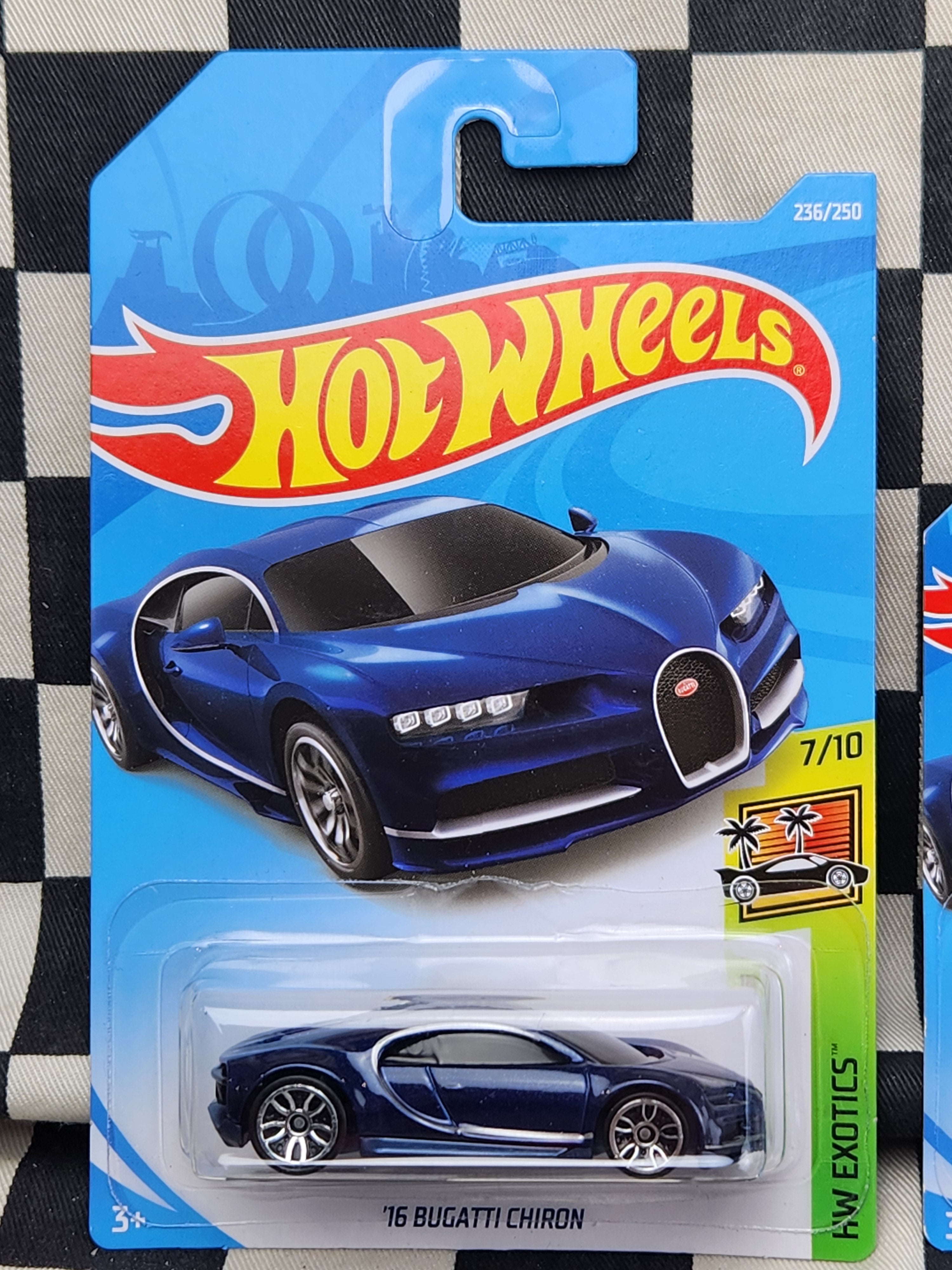 Hot Wheels 2019 Exotics 16 Bugatti Chiron Blue Your Choice of