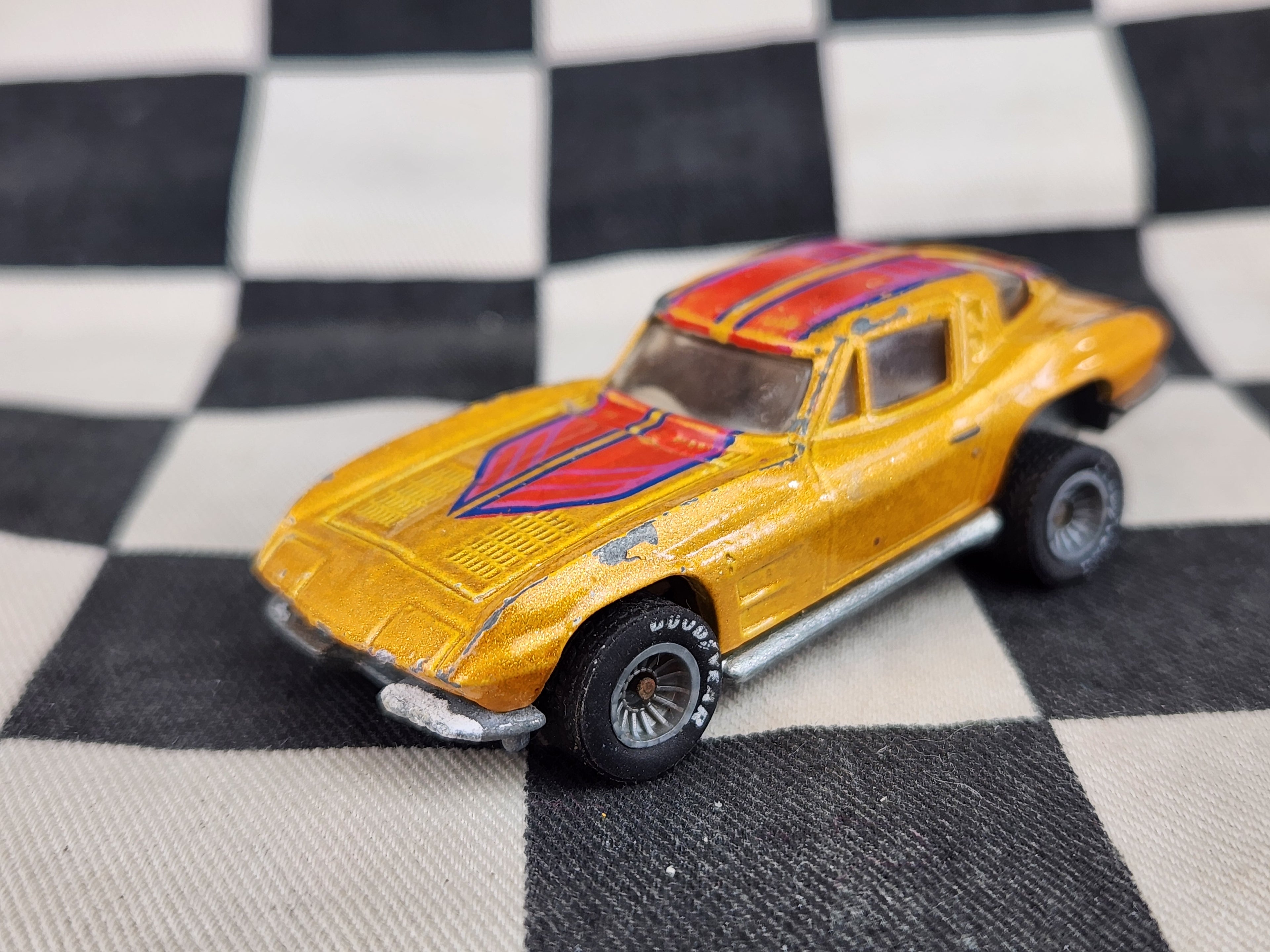 Vintage Loose Hot Wheels Hi Raker 63 Corvette Real Riders Gold