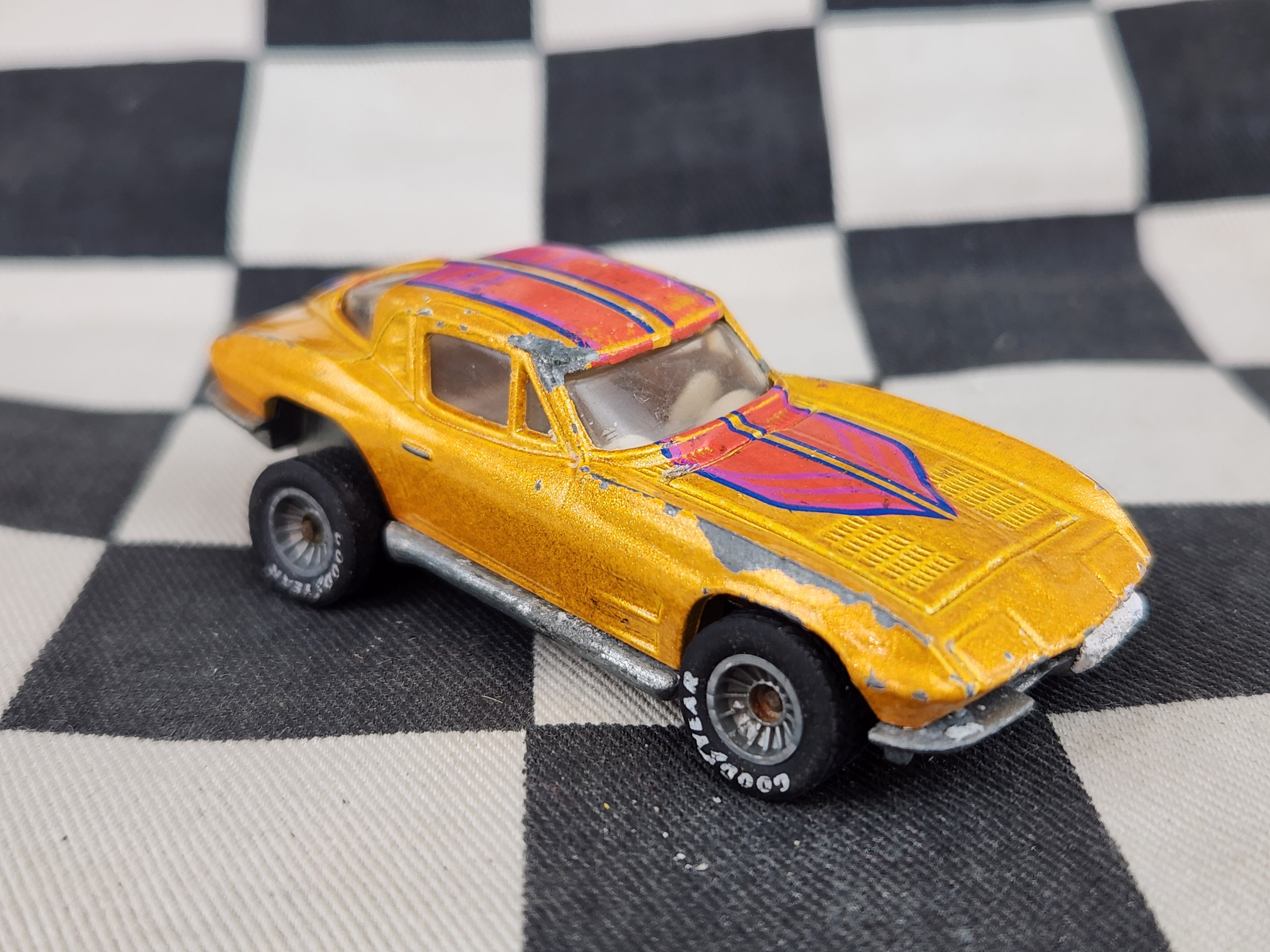 Vintage Loose Hot Wheels Hi Raker 63 Corvette Real Riders Gold