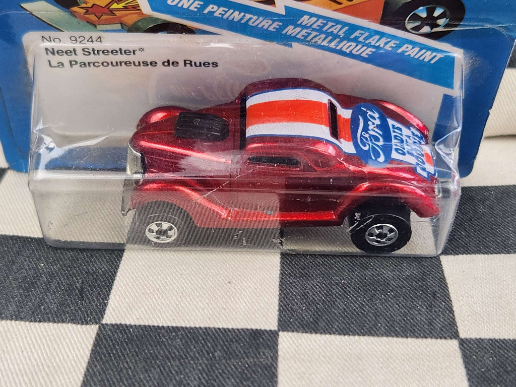 Hot Wheels Vintage 1983 Neet Streeter 36 Ford Blackwalls Red Metallic