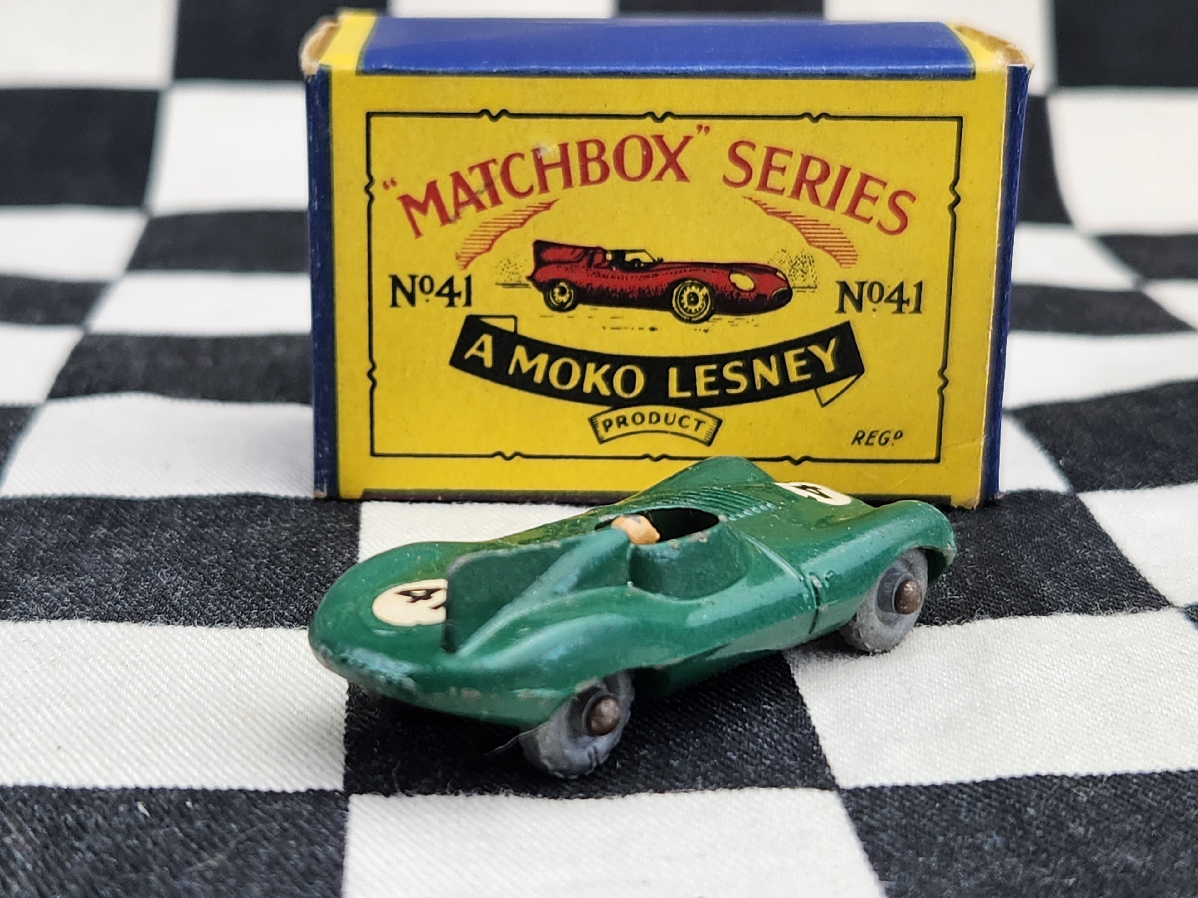 Matchbox Lesney Moko No41 Jaguar D Type in Original Box