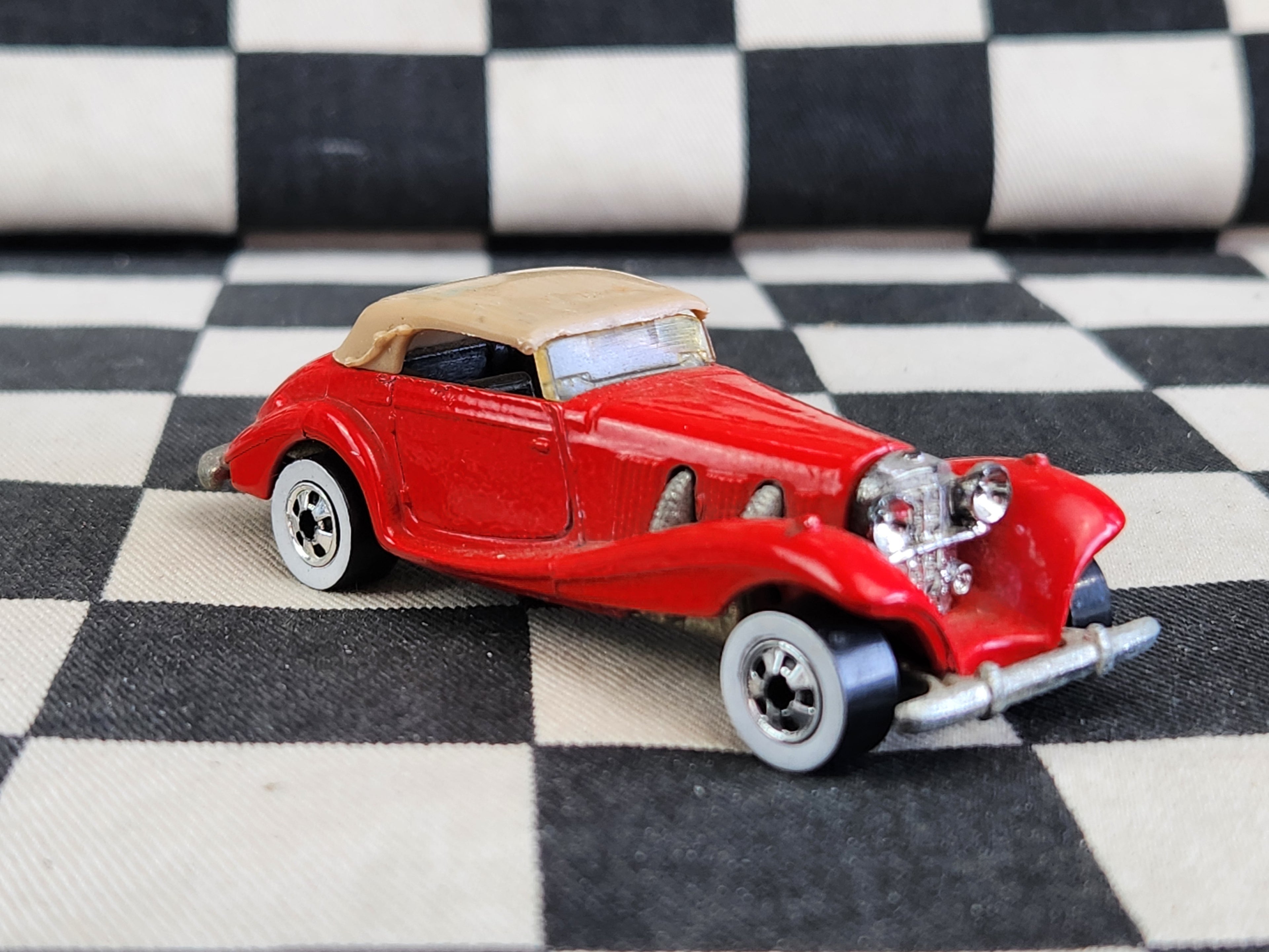 Vintage Loose Hot Wheels Mercedes 540k Whitewalls Red