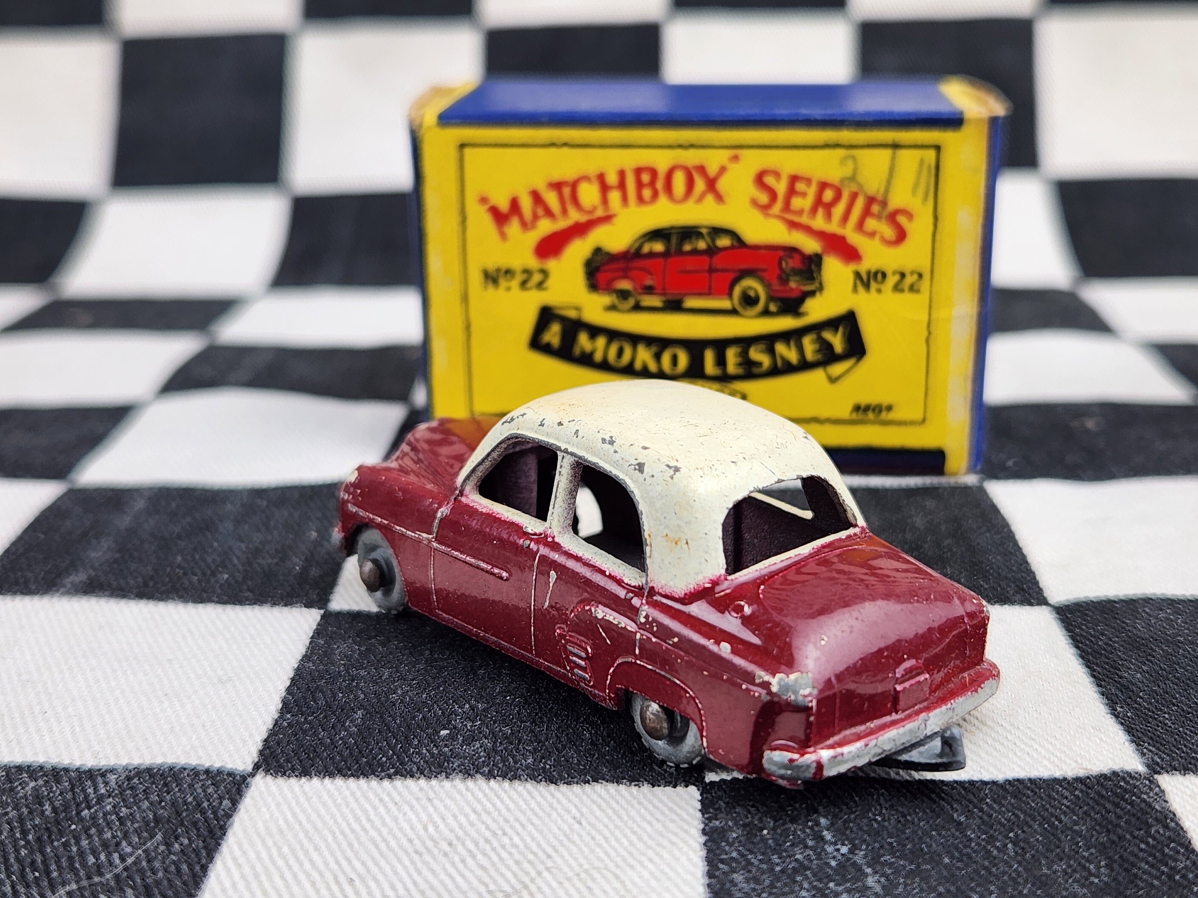 Matchbox Lesney Moko No22 Vauxhall Cresta in Original Box
