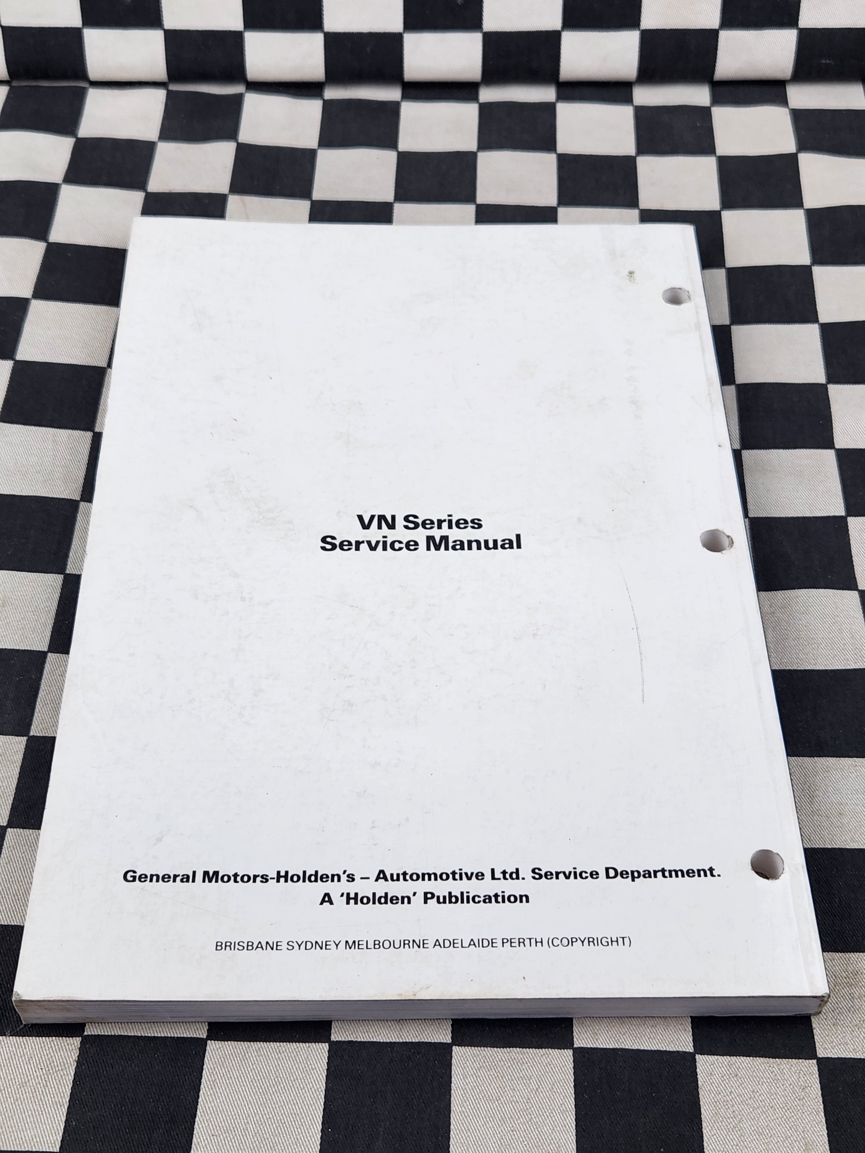 Genuine Holden Commodore VN Series 5.0 Litre PFI V8 Engine Manual Volume 4