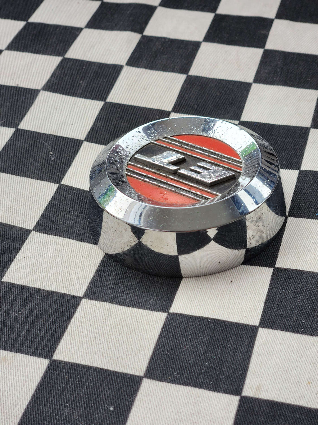 Genuine Vintage ET Eddie Thomas Mag Wheel Centre Cap