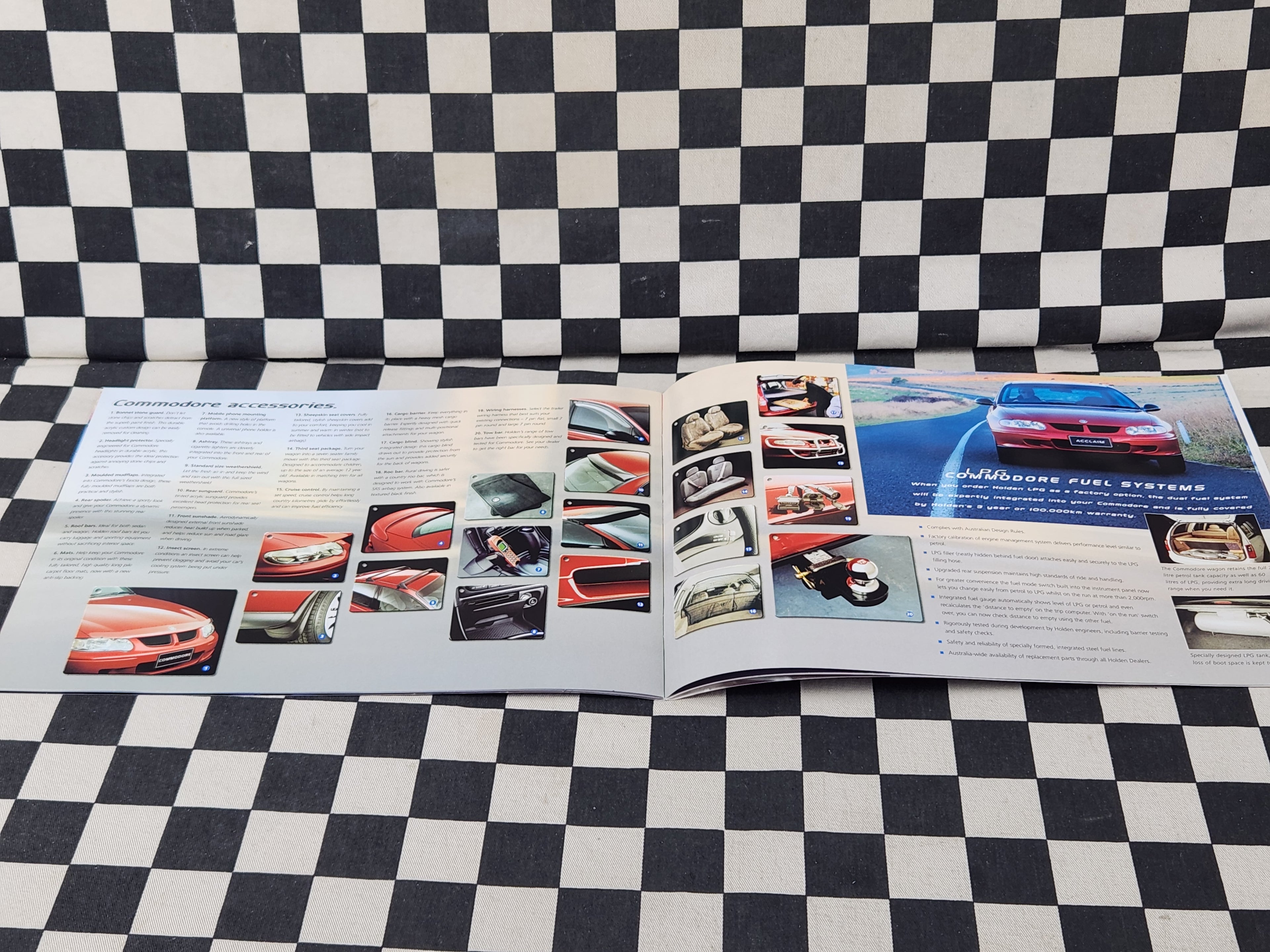 VY Series II Holden Commodore Executive Acclaim SV6 SV8 SS Sales Brochure