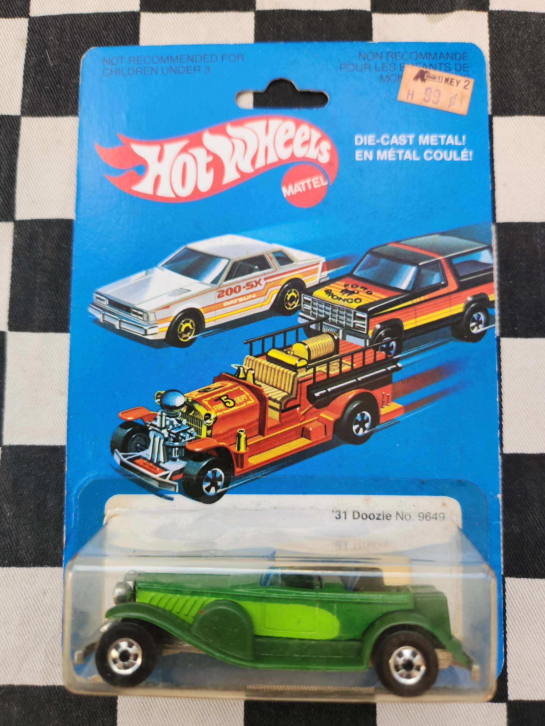 Hot Wheels 1981 Blue Card 31 Doozie Green