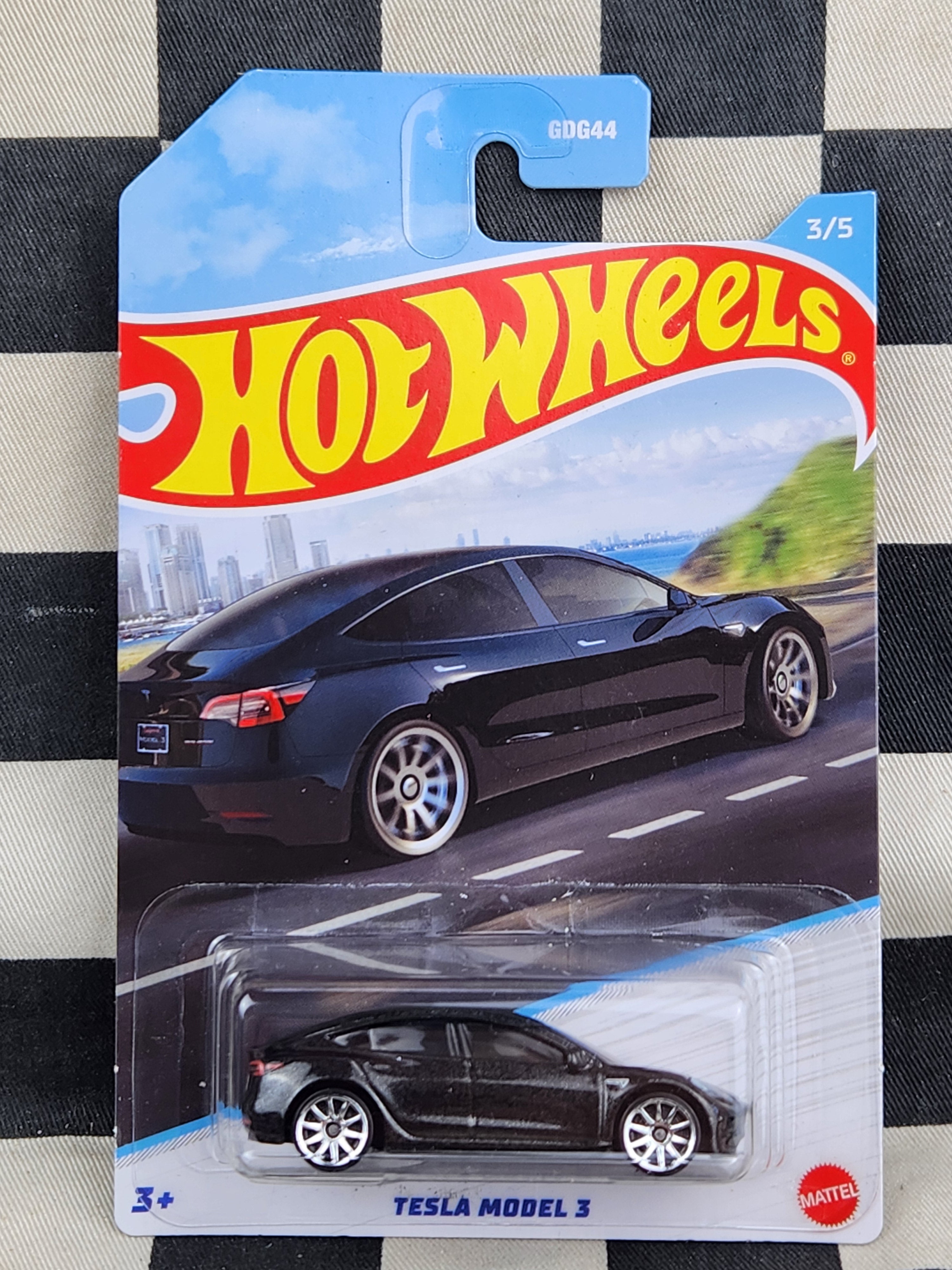 Hot Wheels Luxury Sedans Tesla Model 3 Black