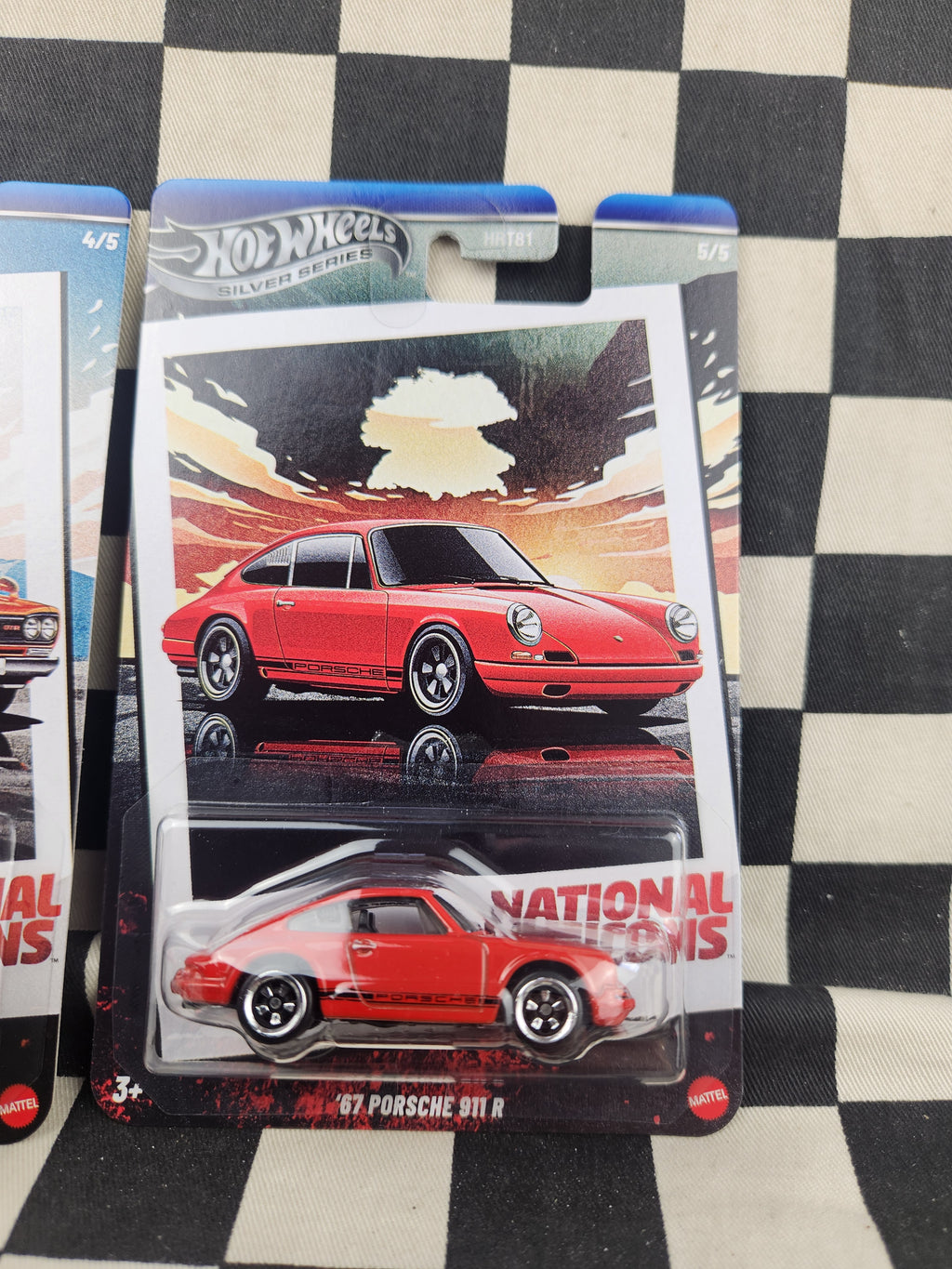 Hot Wheels Silver Series National Icons Set 5 Jaguar Skyline Porsche