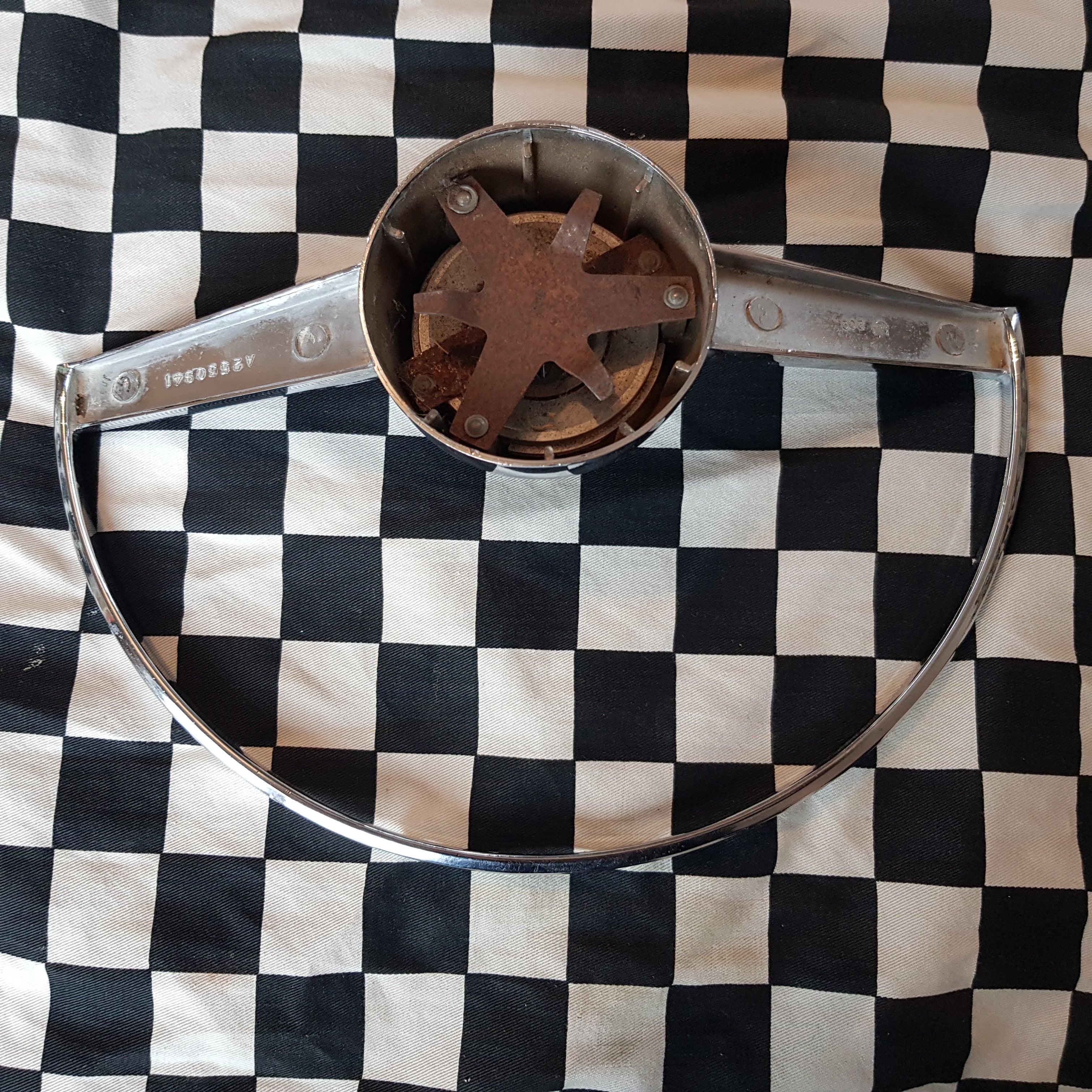Original Chrysler Valiant Ve Horn Bar