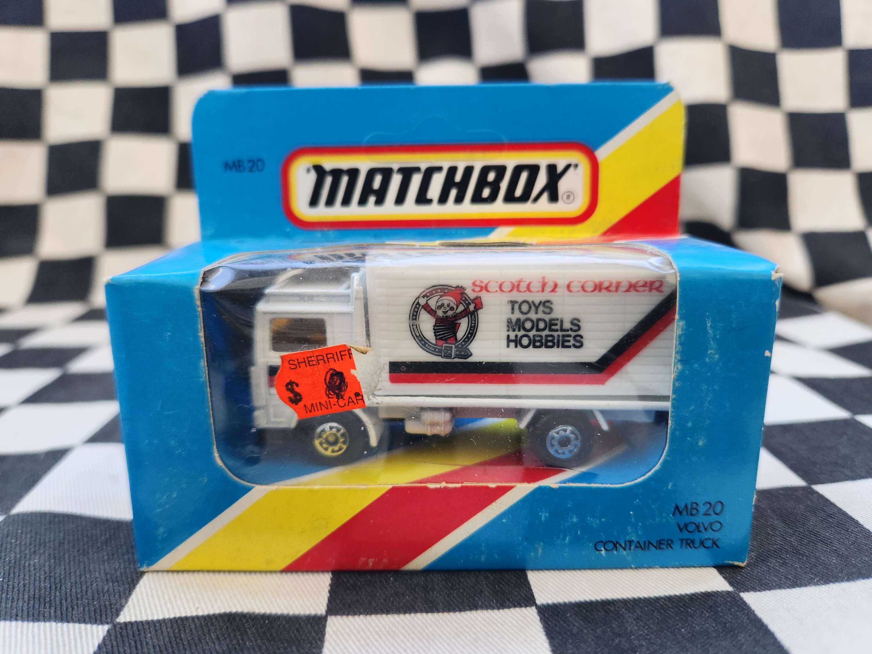 Matchbox Blue Box #20 Volvo Container Truck Scotch Corner White
