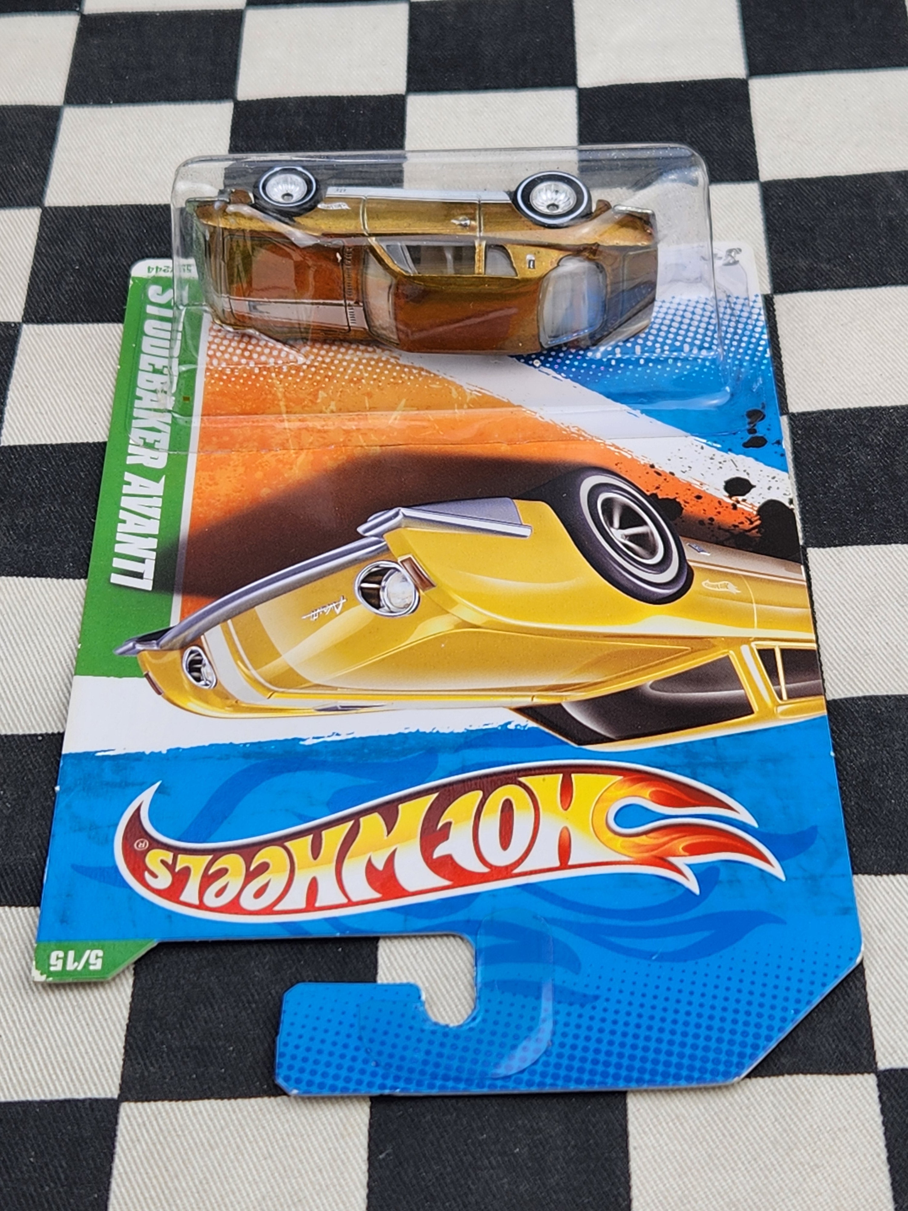 Hot Wheels 2011 SUPER TREASURE HUNT Studebaker Avanti Your Choice of