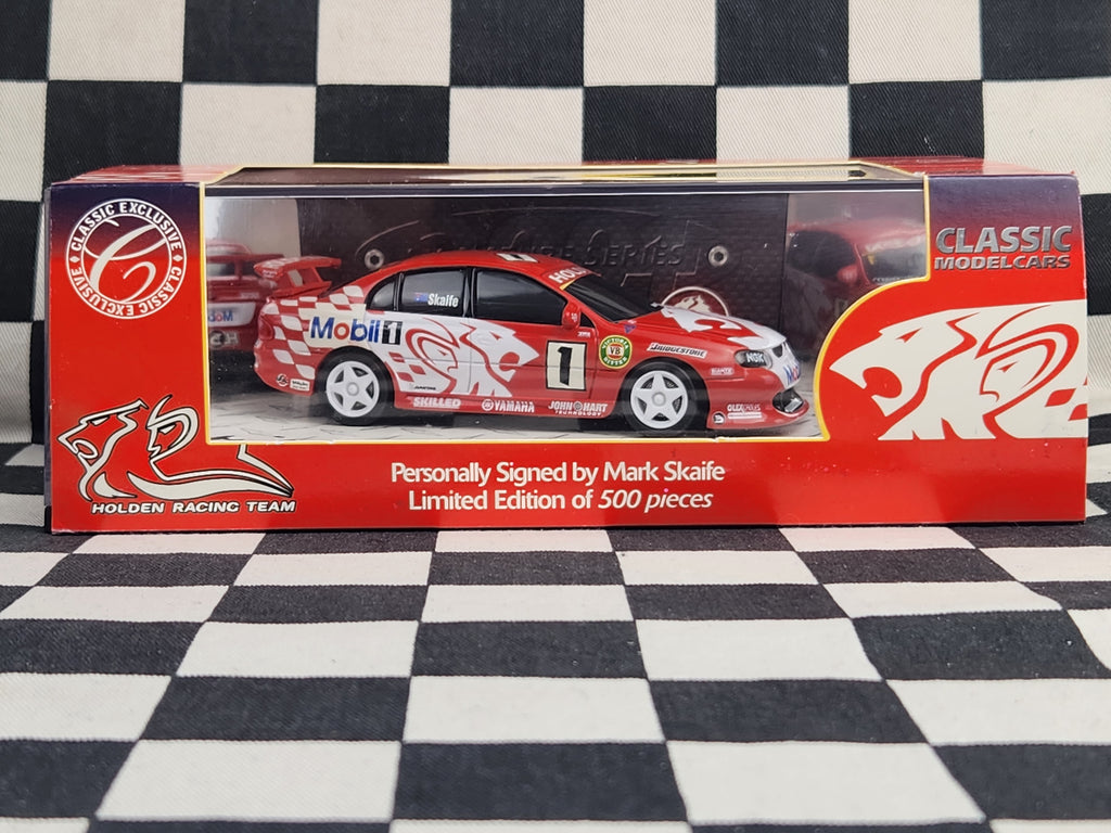 Classic Carlectables 1:43 Signed Holden Racing Team 2001 Commodore #1 Skaife