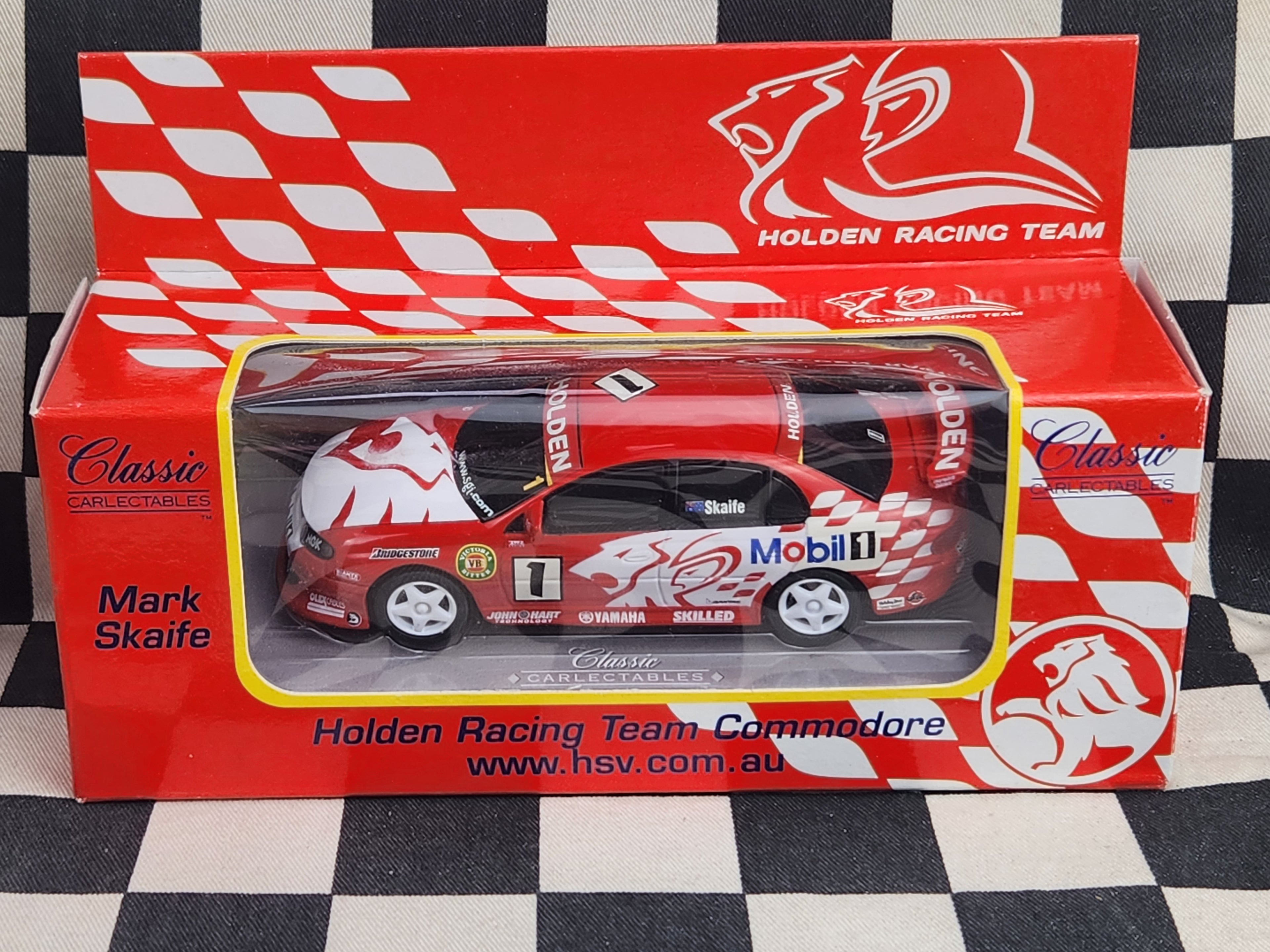 Classic Carlectables 1:43 Holden Racing Team Commodore #1 Skaife