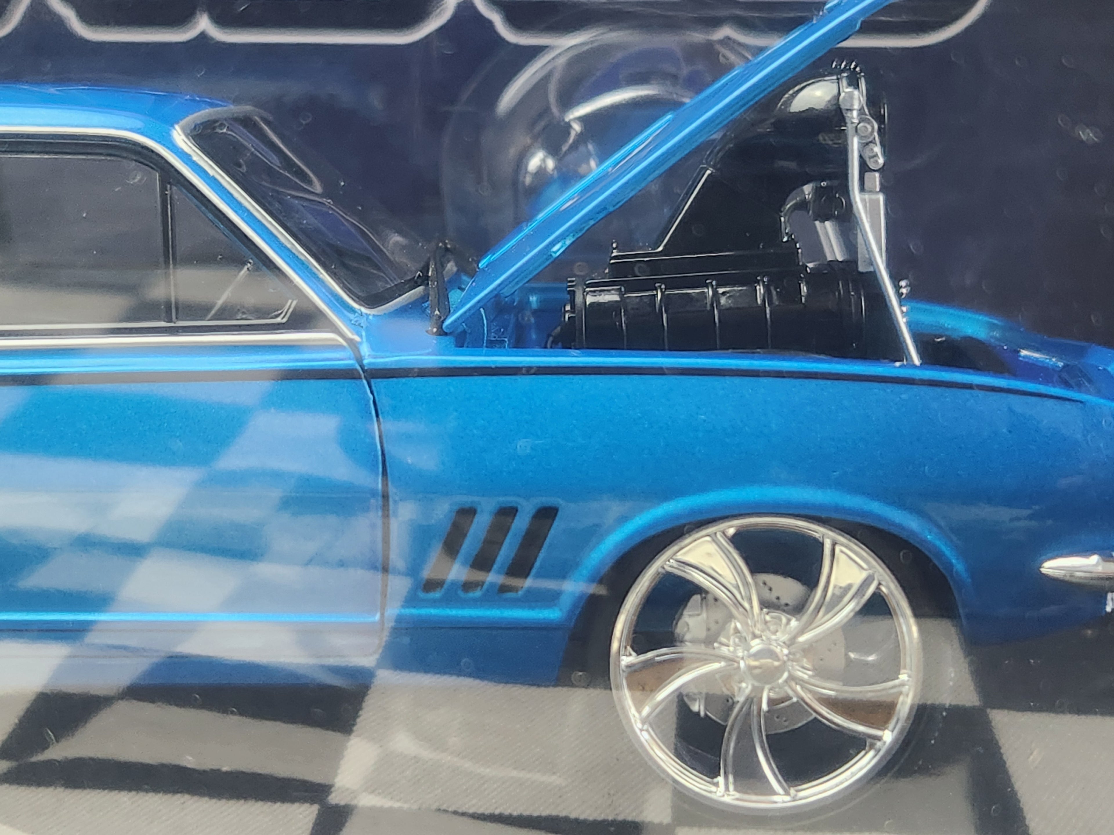 DDA 1/24 Evil LJ Torana Blown Blue GTR