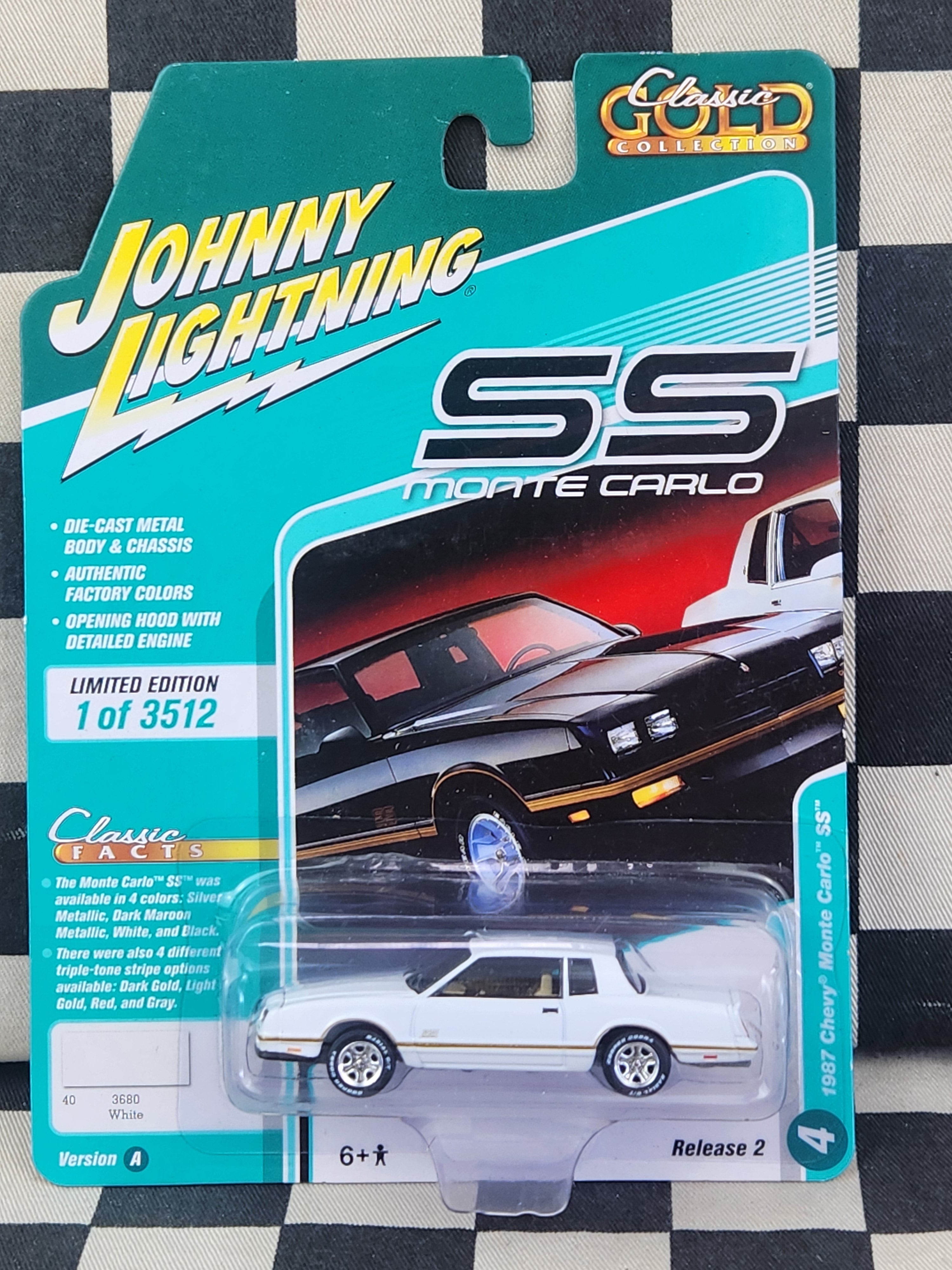 Johnny Lightning Classic Gold 1987 Chevy Monte Carlo SS White