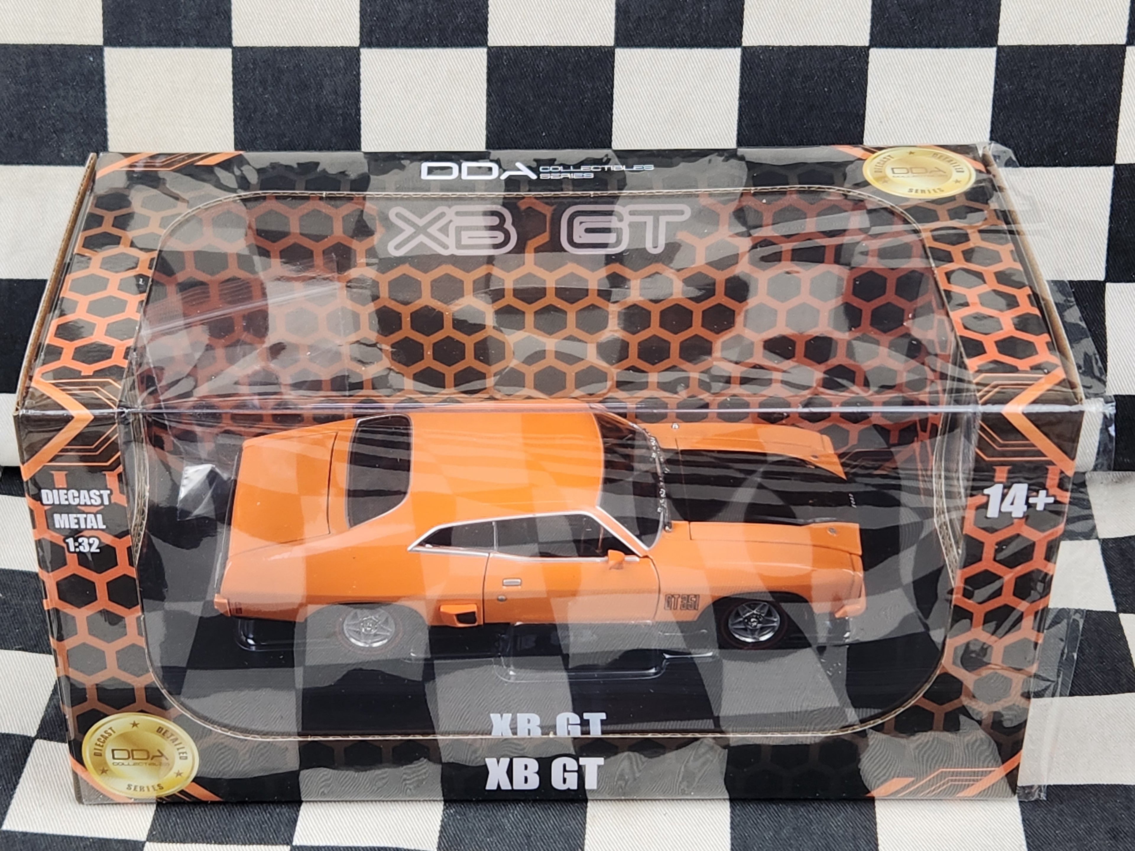 DDA 1/32 Ford Falcon XB GT Hardtop
