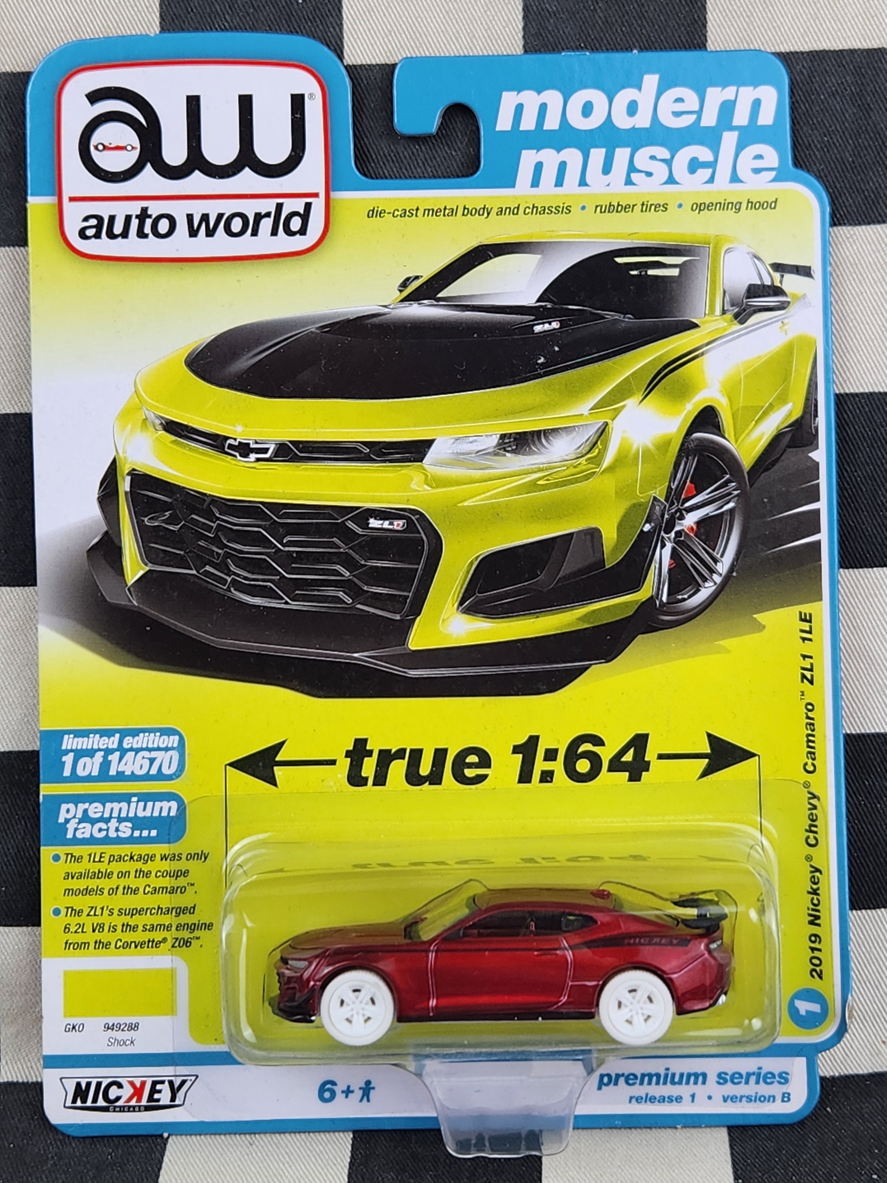 Auto World Modern Muscle ULTRA RED CHASE 2019 Nickey Chevy Camaro ZL1 1LE