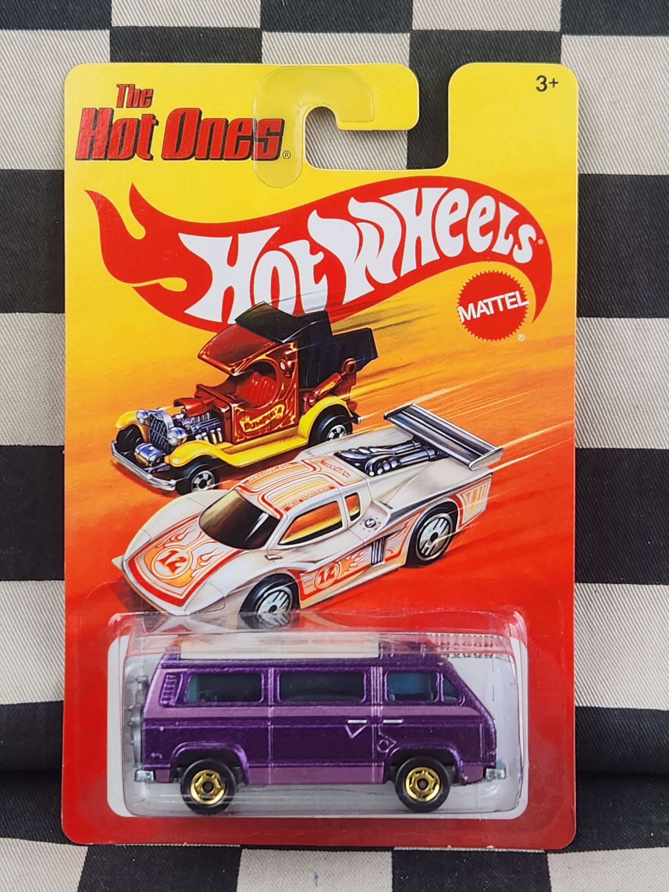 Hot Wheels The Hot Ones Sunagon VW Camper Van Purple