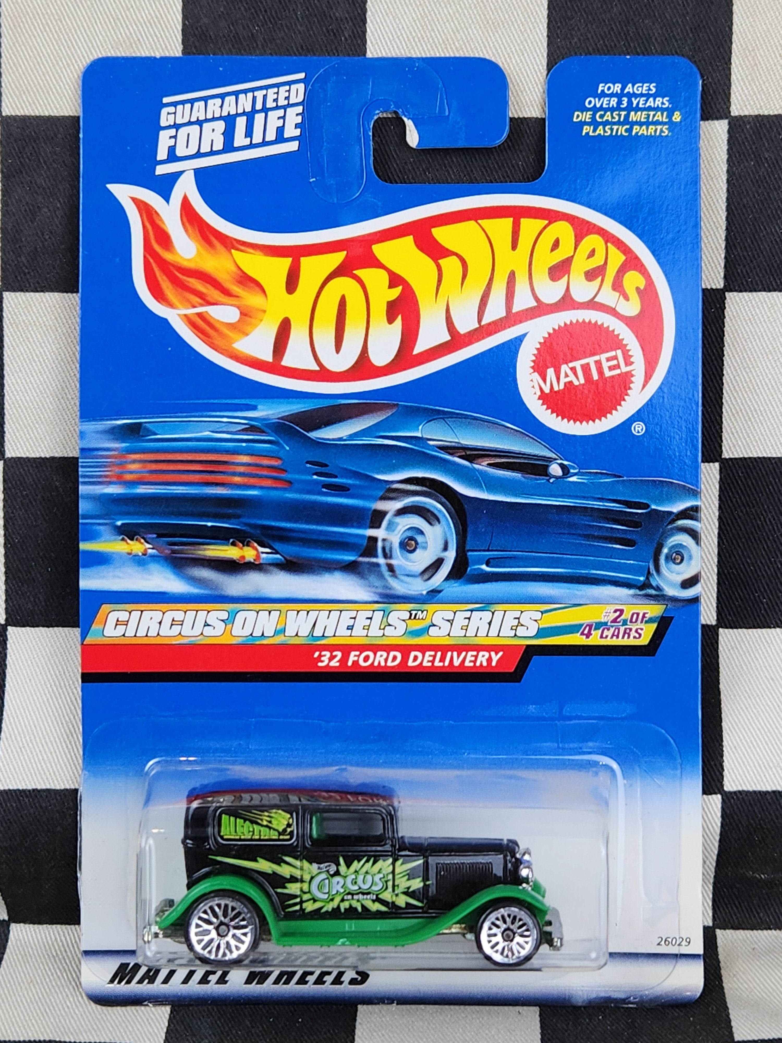 Hot Wheels 2000 Circus on Wheels 32 Ford Sedan Delivery Hot Rod