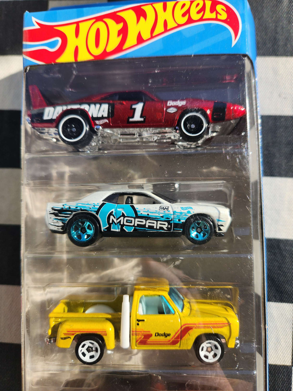 Hot Wheels MOPAR 5 Pack Dodge Charger Daytona Hemi Challenger STR8 Viper GTS-R