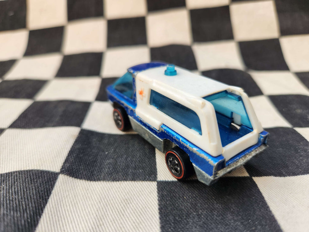 Vintage Loose Hot Wheels Redline Heavyweights Ambulance Blue