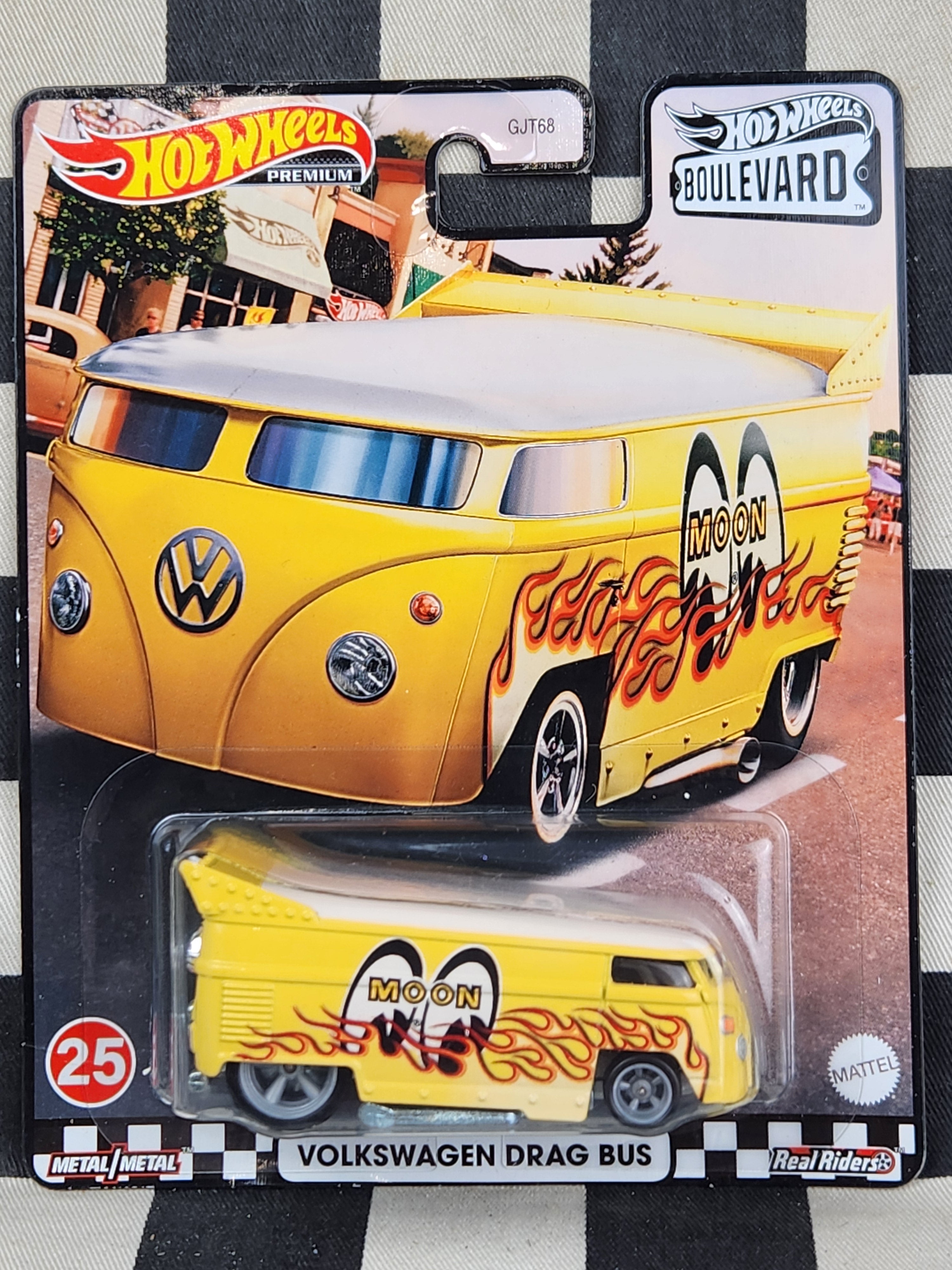 Hot Wheels Premium Boulevard #25 MOONEYES Volkswagen Drag Bus