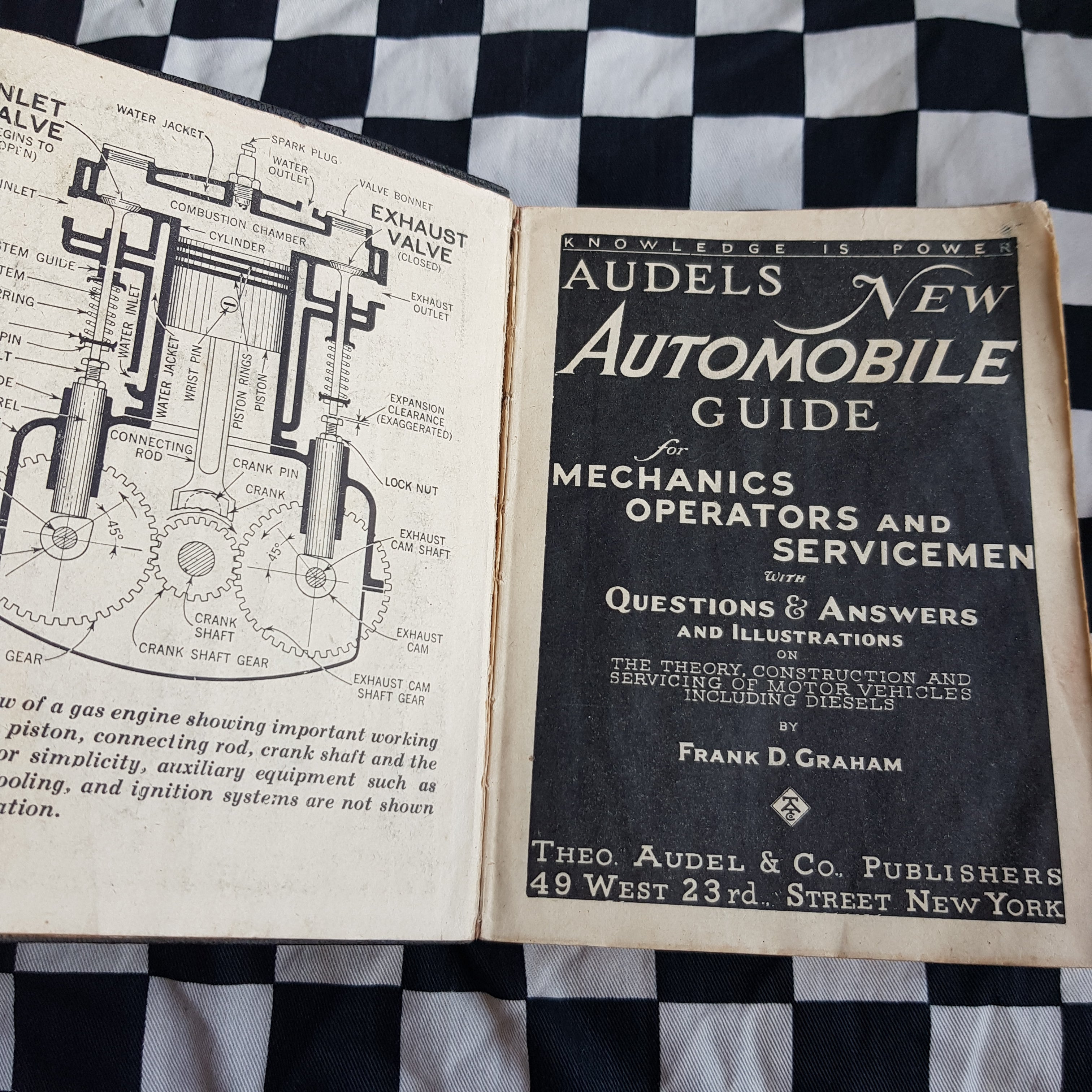Antique Audells New Autombile Guide for Mechanics Operators & Servicemen