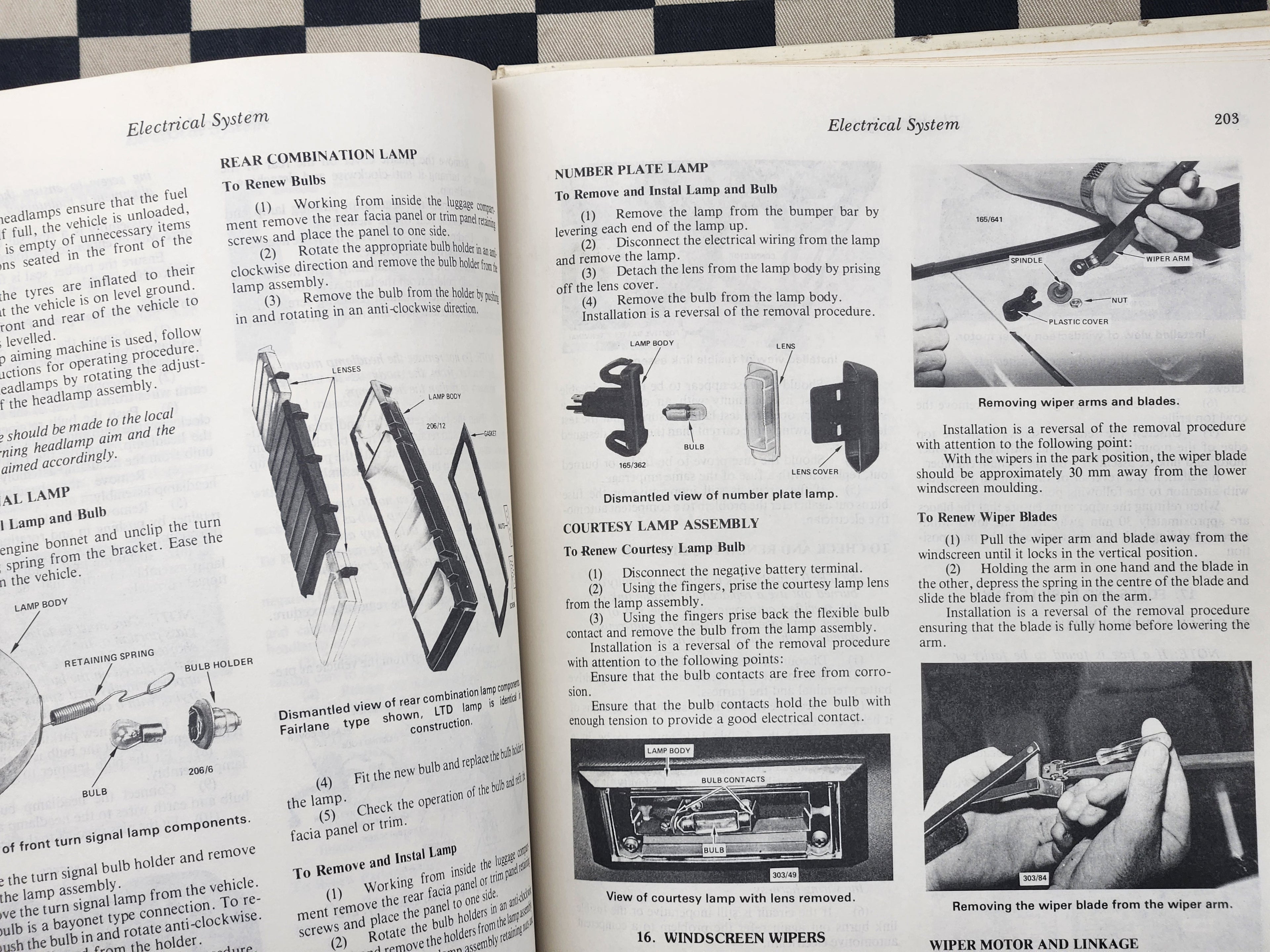 SP/Gregorys  Ford Fairlane ZJ LTD FC 6cyl & V8 302 351 Workshop Manual