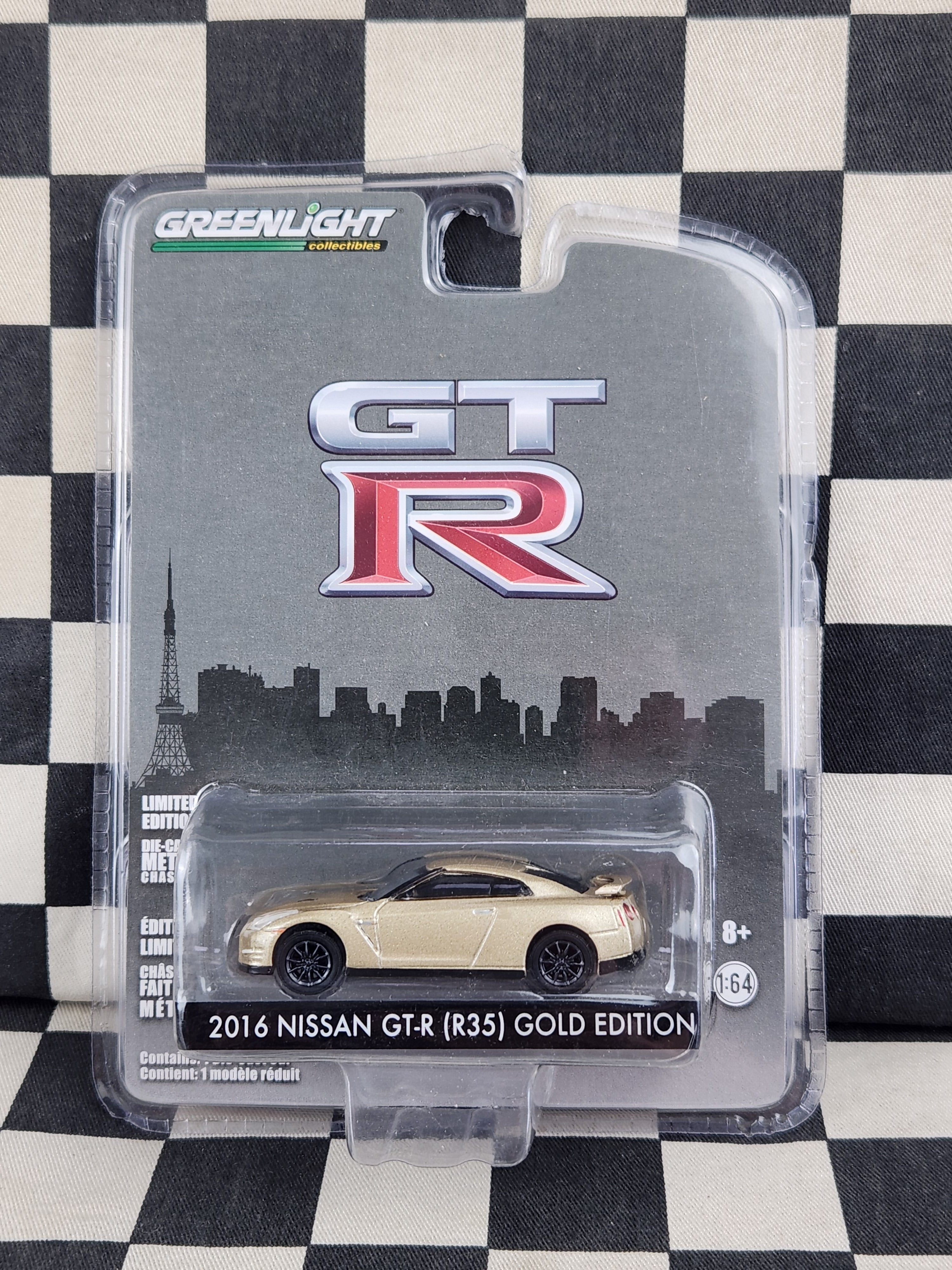 Greenlight GT-R 2016 Nissan Skyline GT-R R35 Gold Edition
