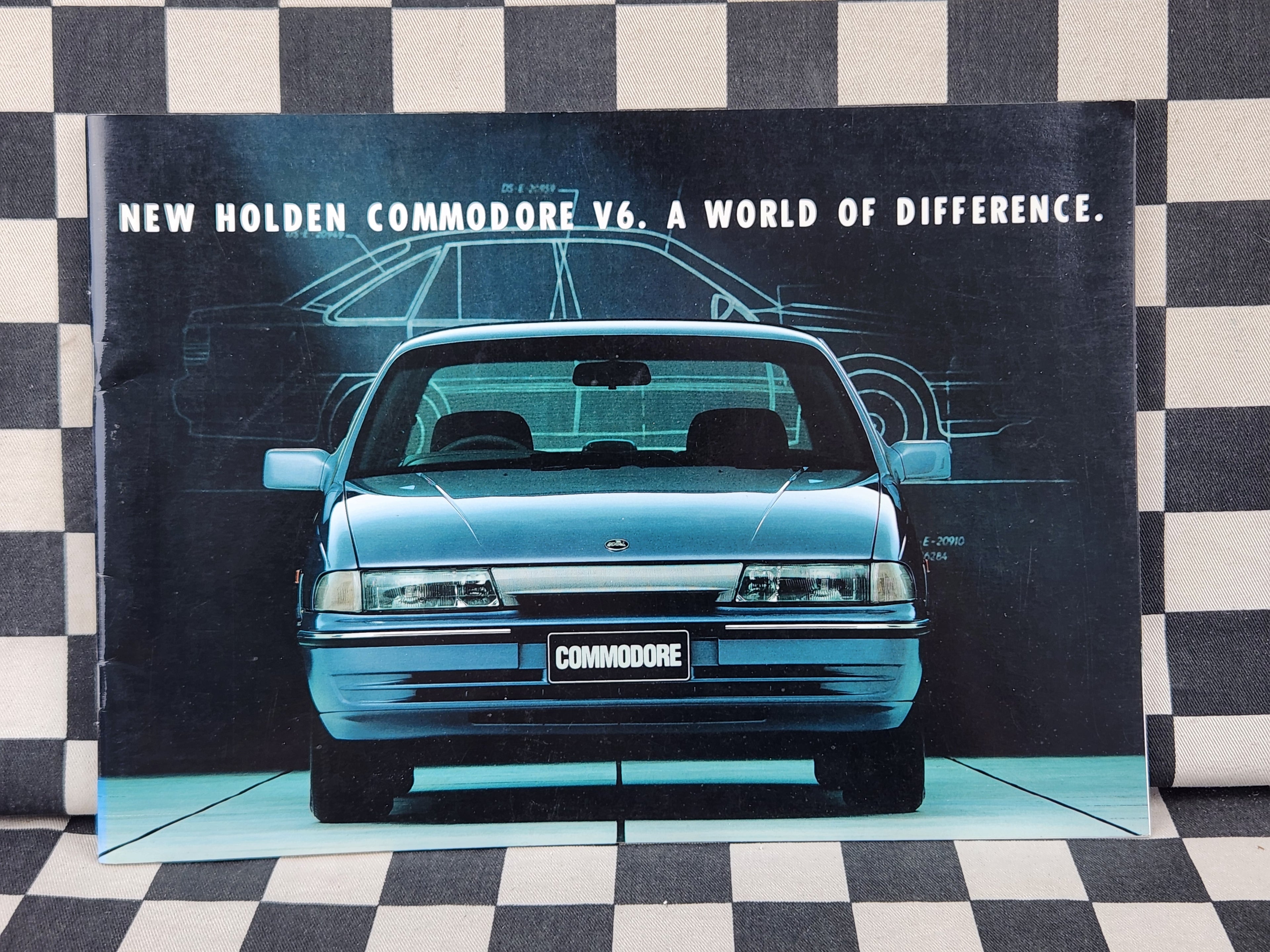 VP Holden Commodore V6 V8 Executive Berlina SS Sales Brochure