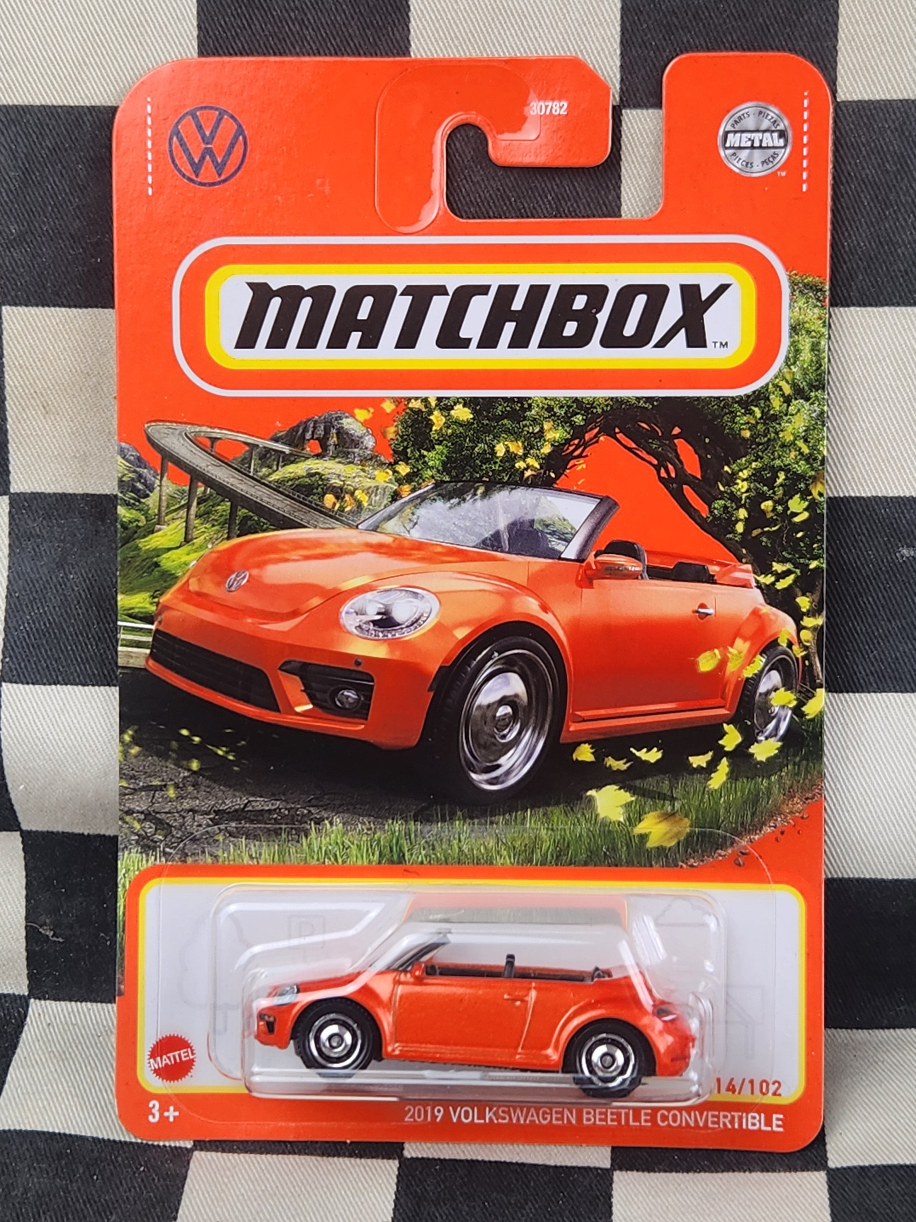 Matchbox 2019 Volkswagen Beetle Convertible Orange