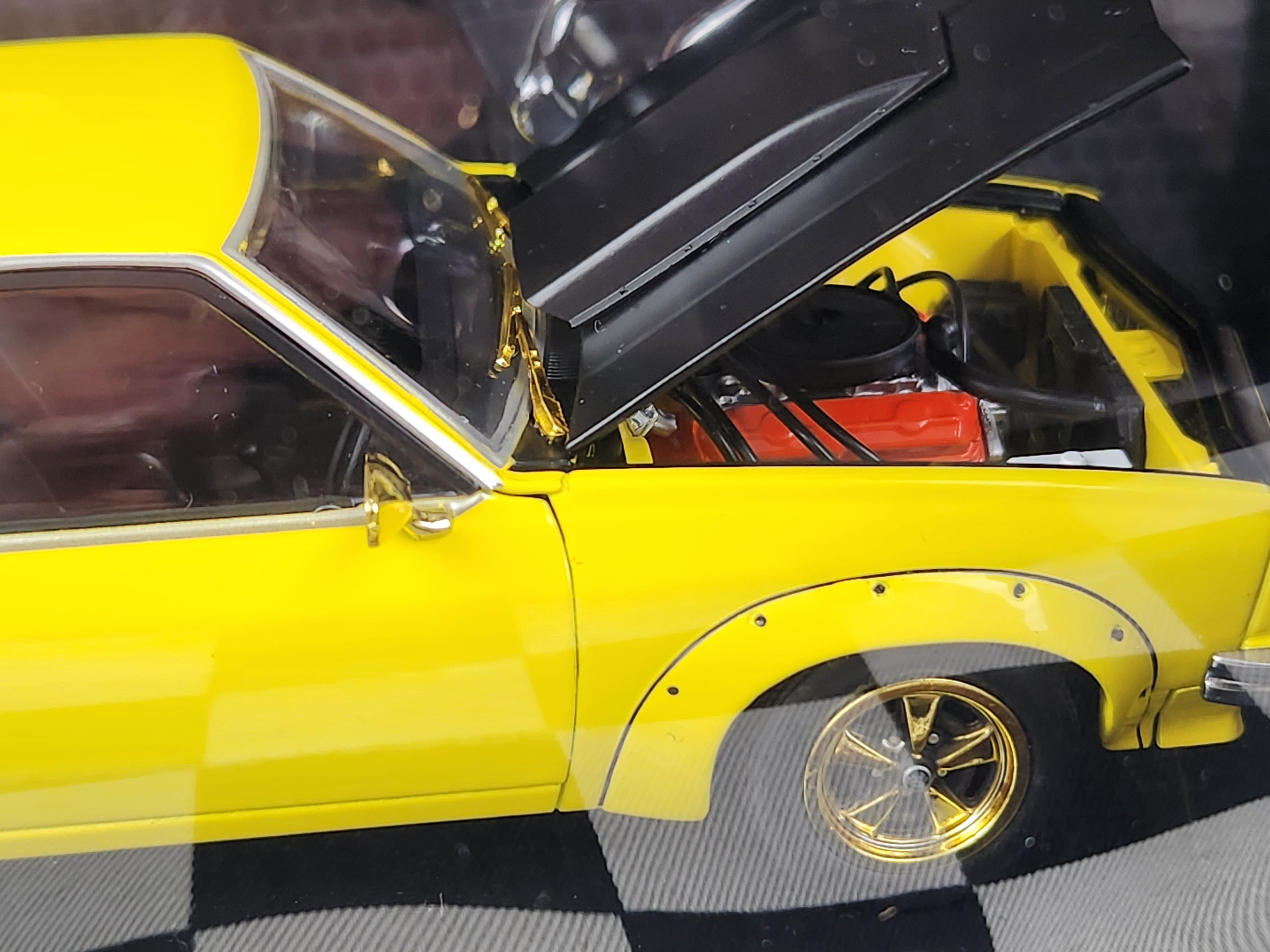 DDA 1/24 Gold CHASE Holden A9X Torana Hatchback
